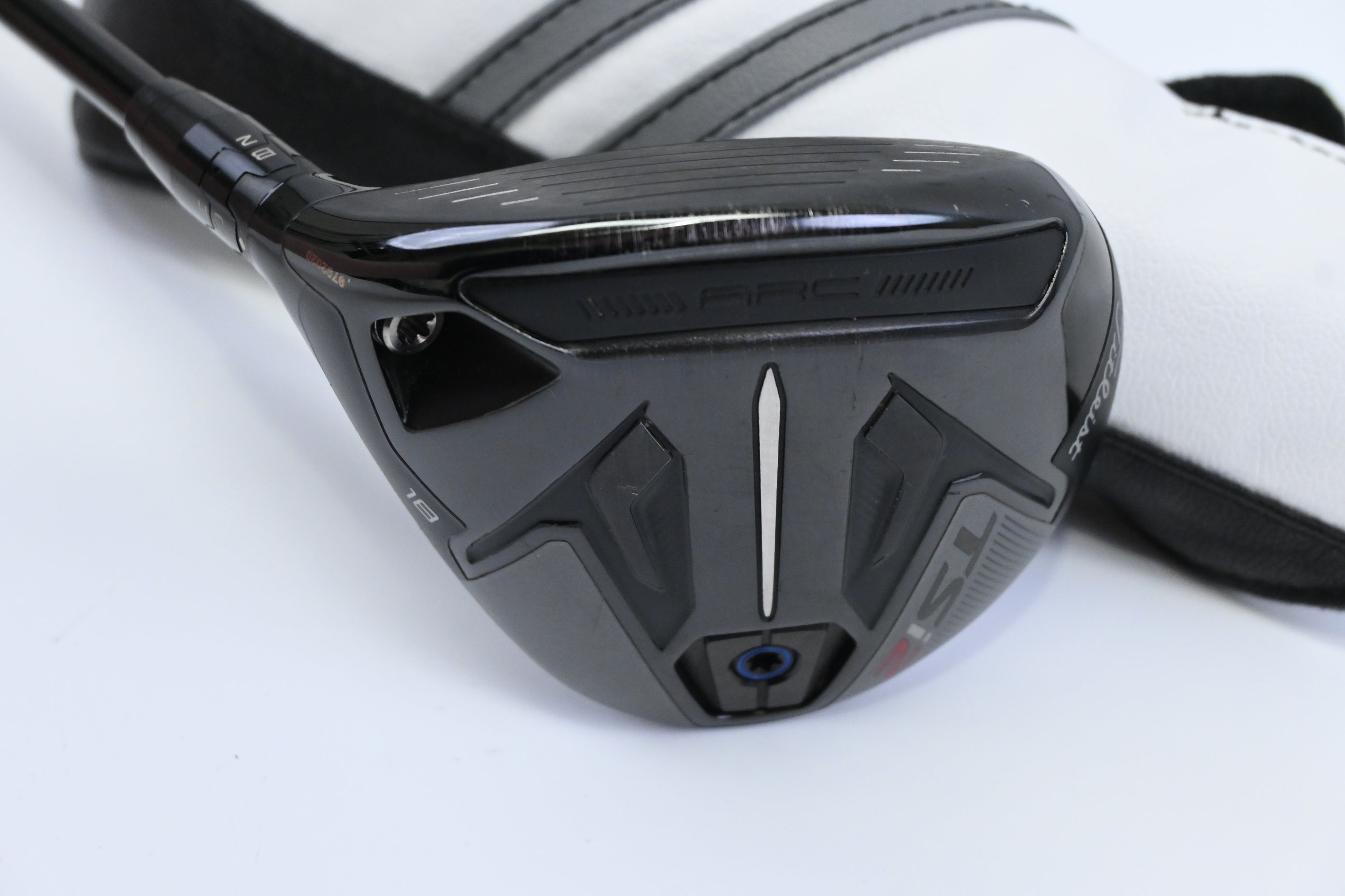 Left Hand Titleist TSi2 #5 Wood / 18 Degree / X-Flex HZRDUS Smoke Black RDX 70