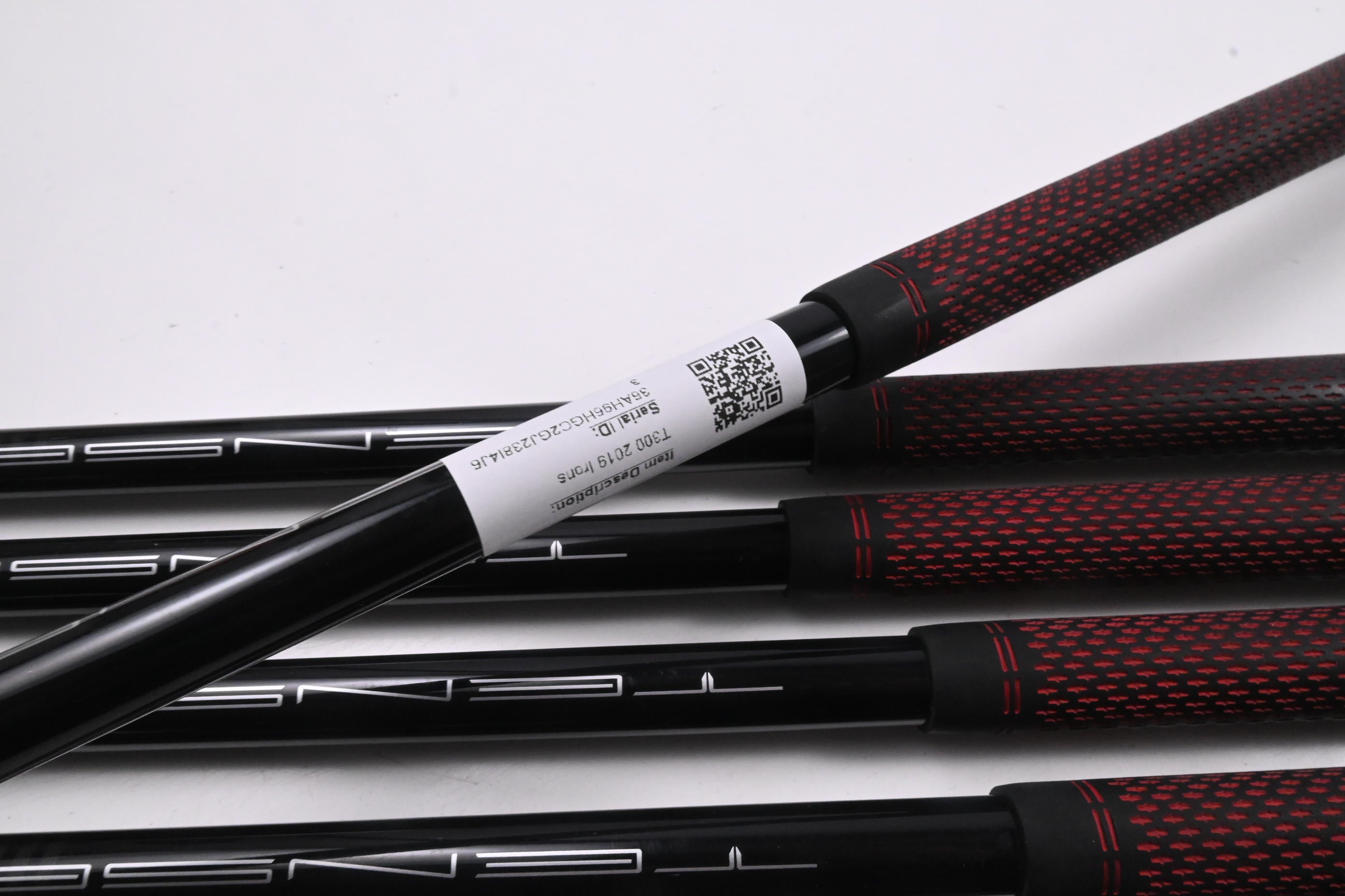 Titleist T300 2019 Irons / 5-PW / Senior Flex Tensei AV Red AM(2) Shafts