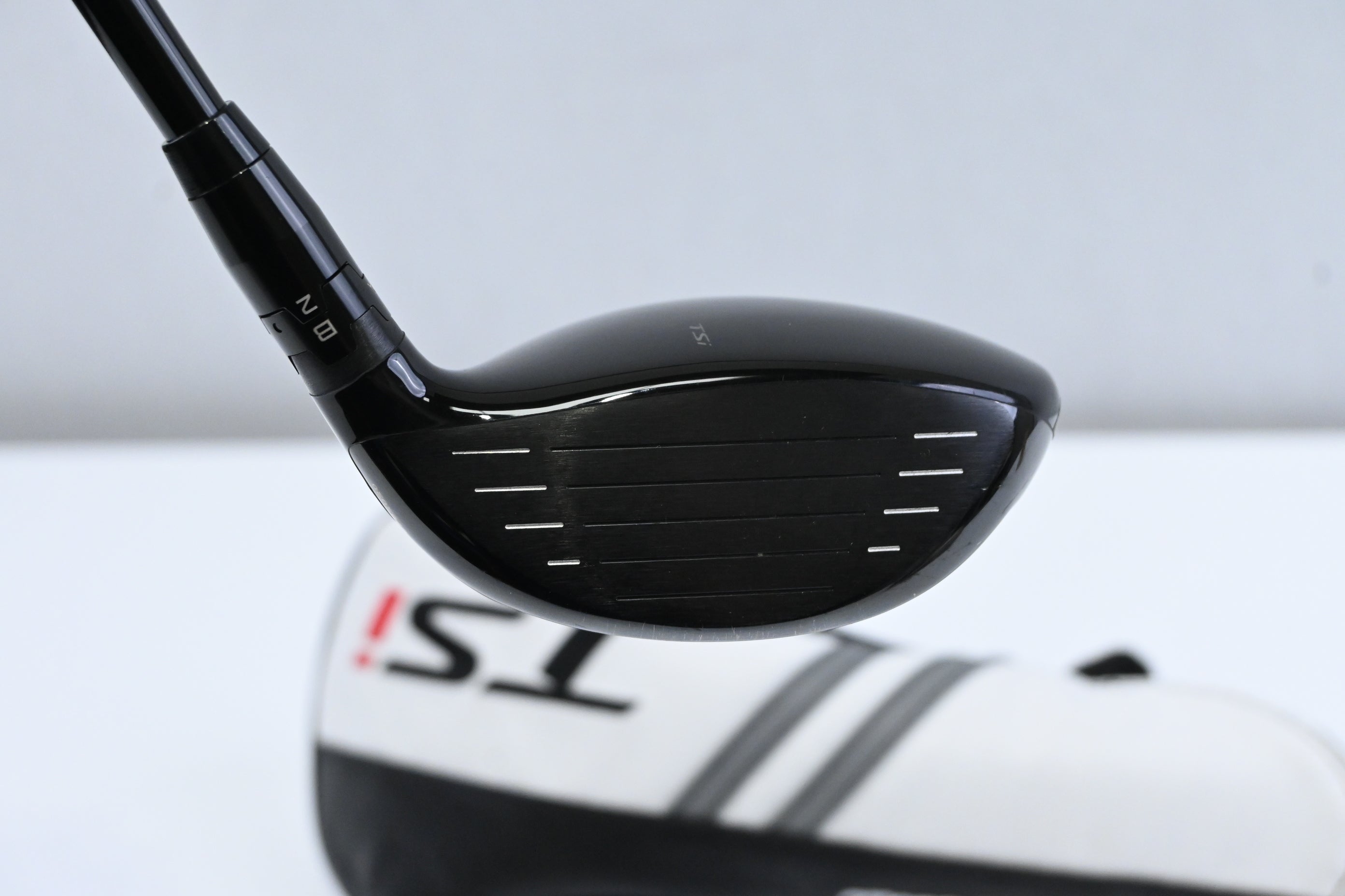 Left Hand Titleist TSi2 #5 Wood / 18 Degree / X-Flex HZRDUS Smoke Black RDX 70