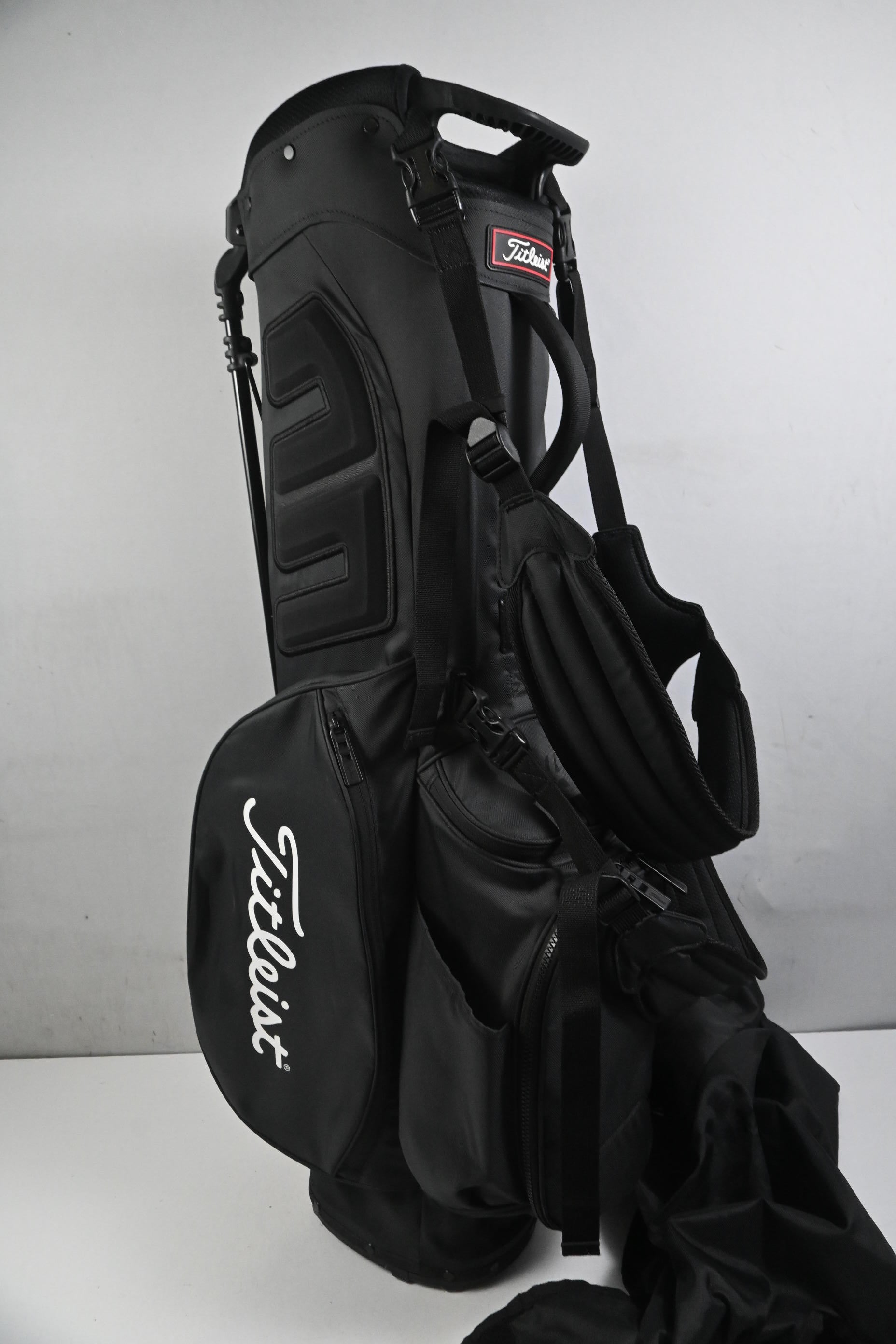 Titleist Players 4 Stand Bag / 4-Way Divider / Black