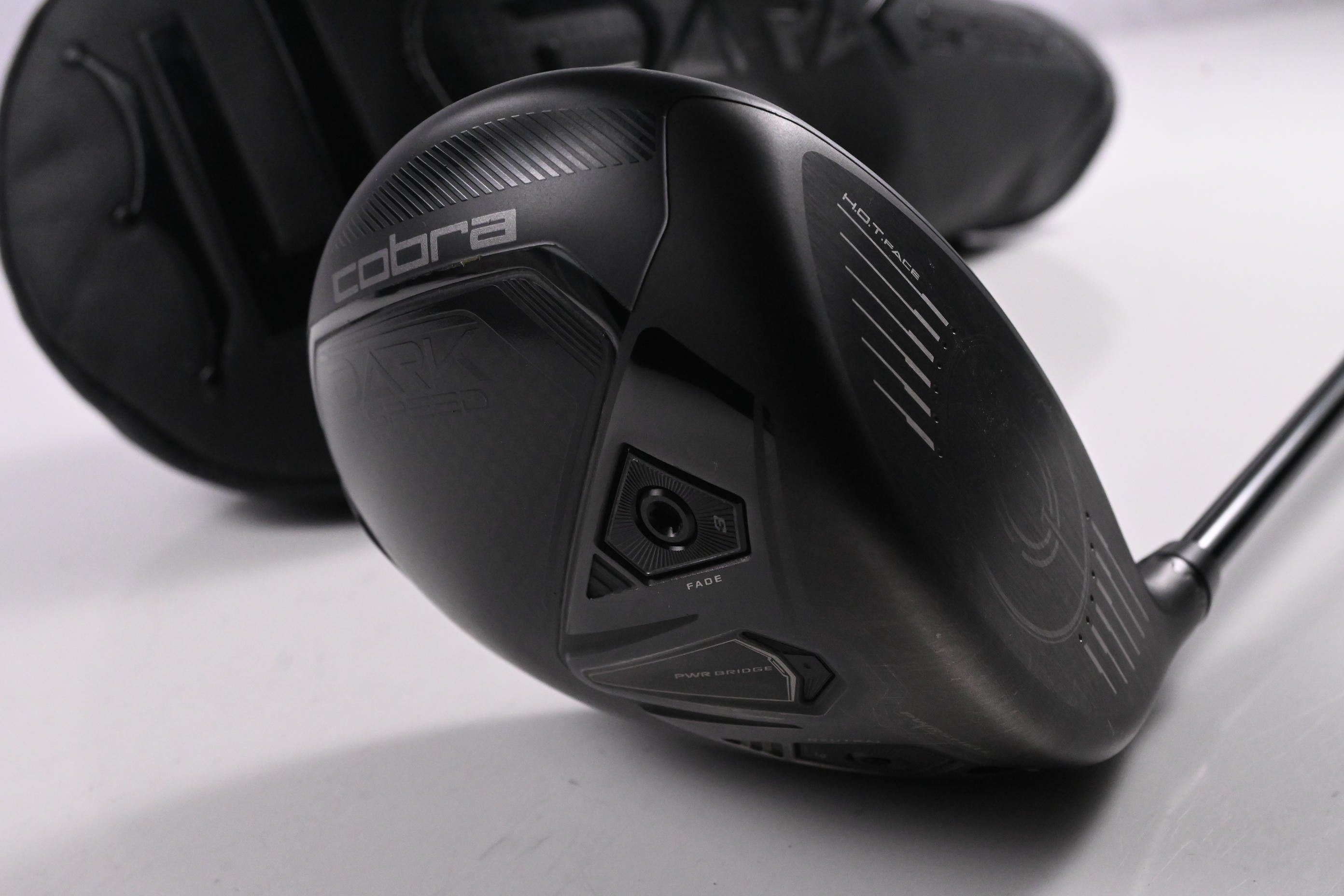 Cobra Darkspeed LS Driver / 10.5 Degree / Regular Flex HZRDUS Smoke Black RDX 60