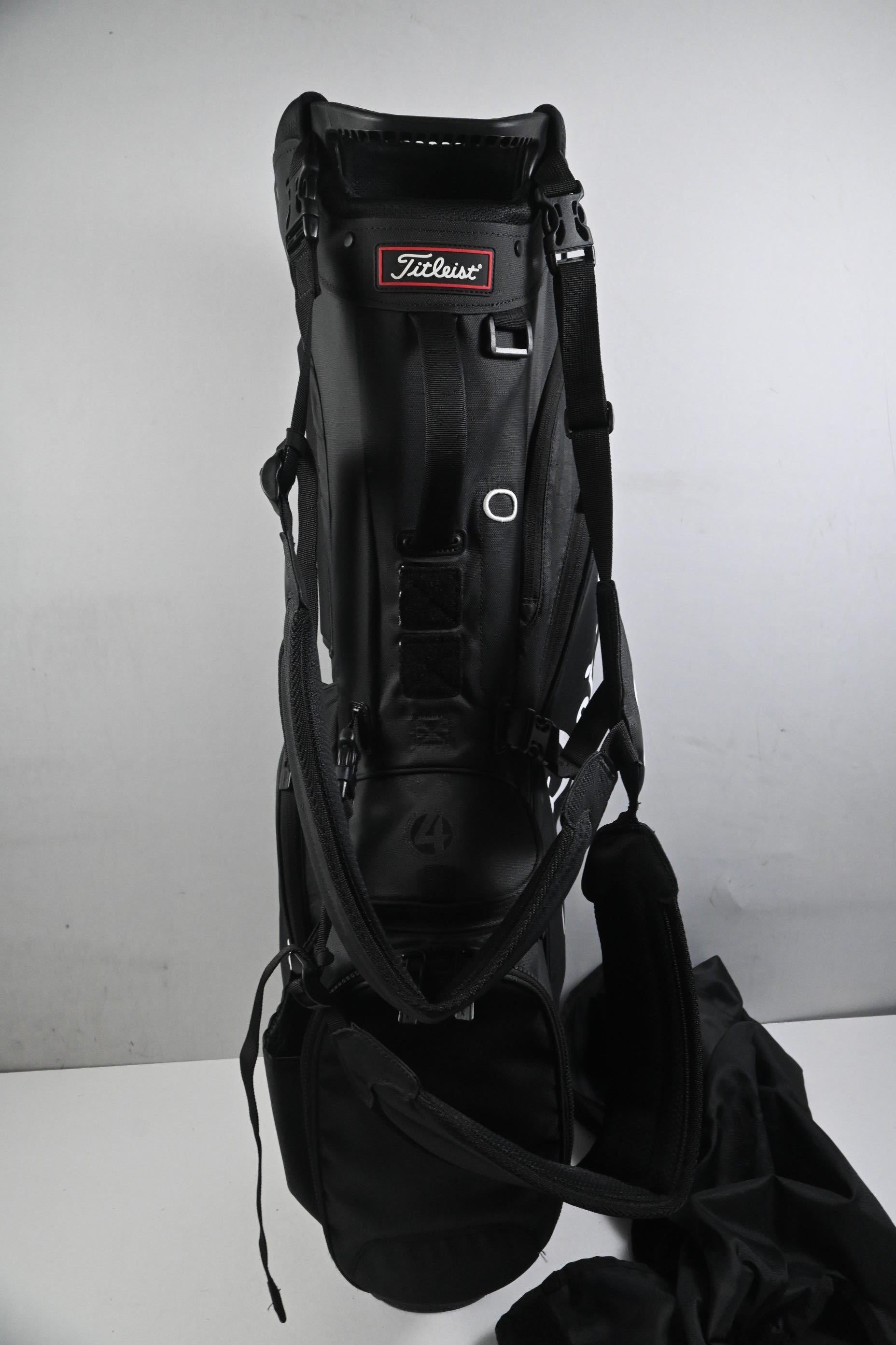 Titleist Players 4 Stand Bag / 4-Way Divider / Black