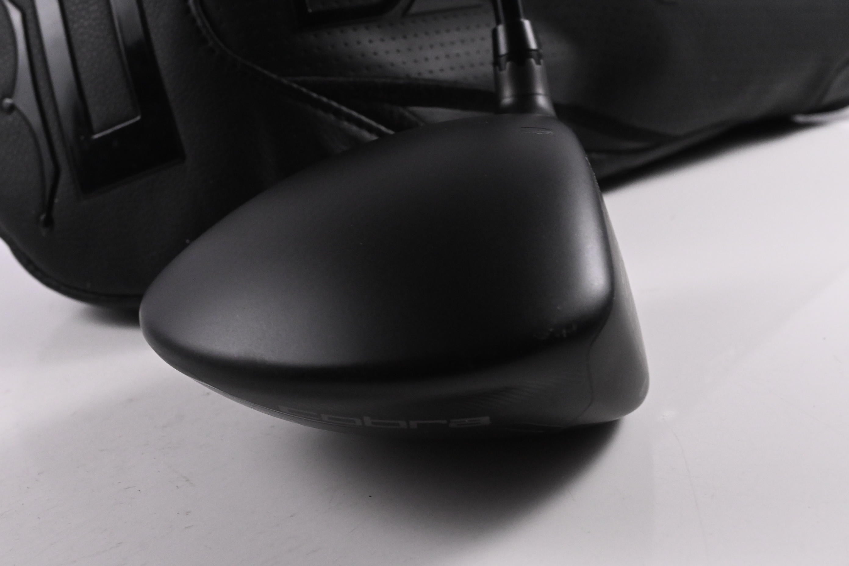 Cobra Darkspeed LS Driver / 10.5 Degree / Regular Flex HZRDUS Smoke Black RDX 60