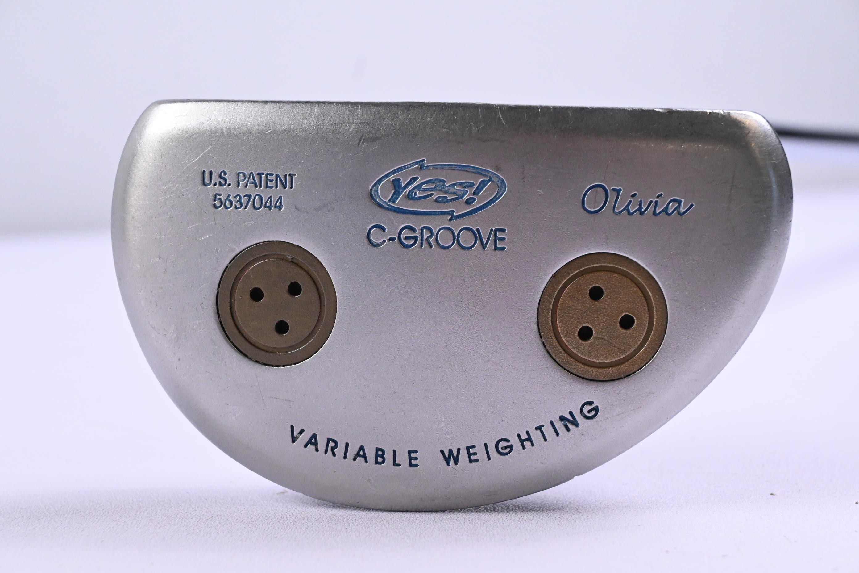 Yes! C-Groove Olivia Putter / 34 Inch