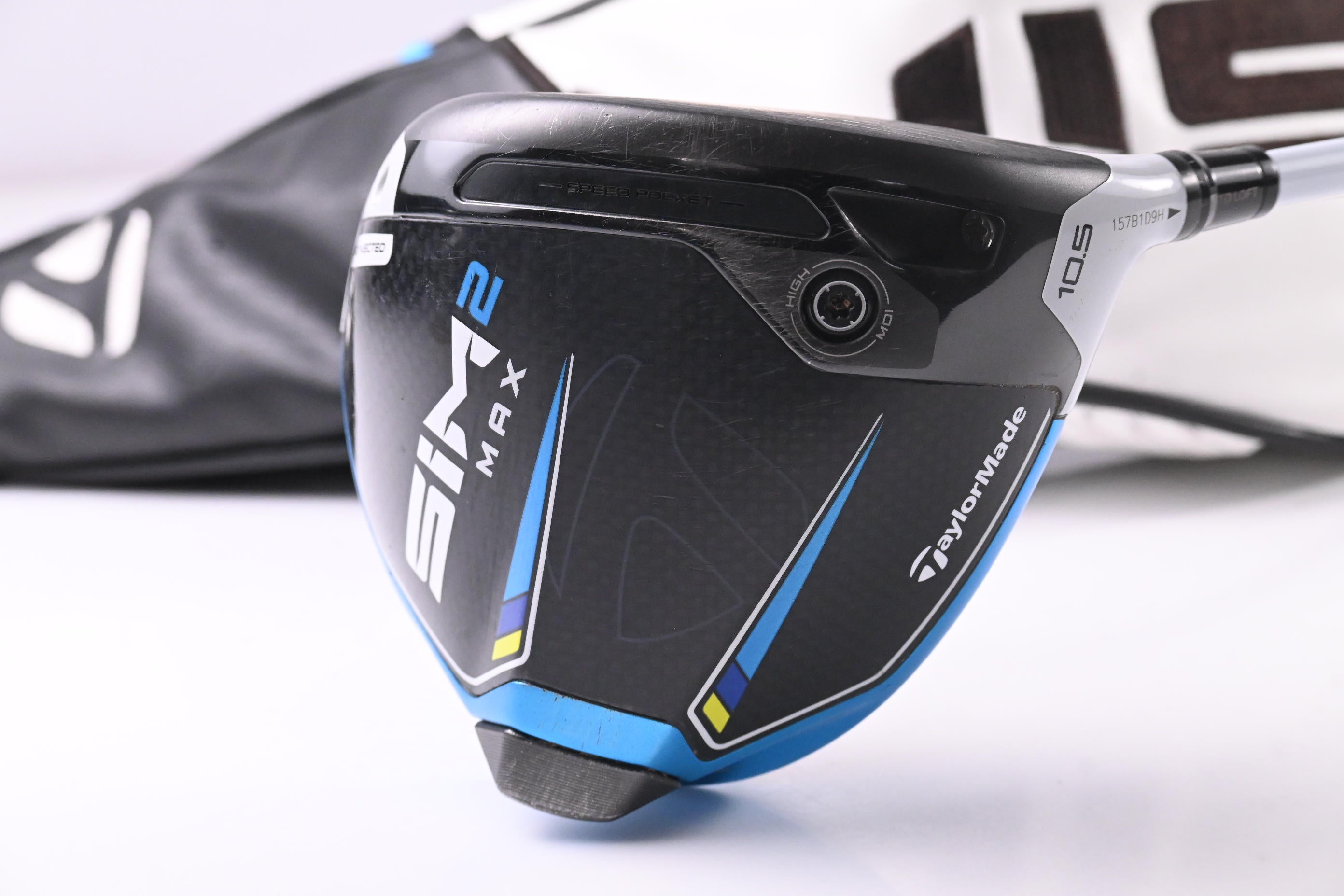 Taylormade SIM2 Max Driver / 10.5 Degree / Stiff Flex Fujikura Air Speeder 45