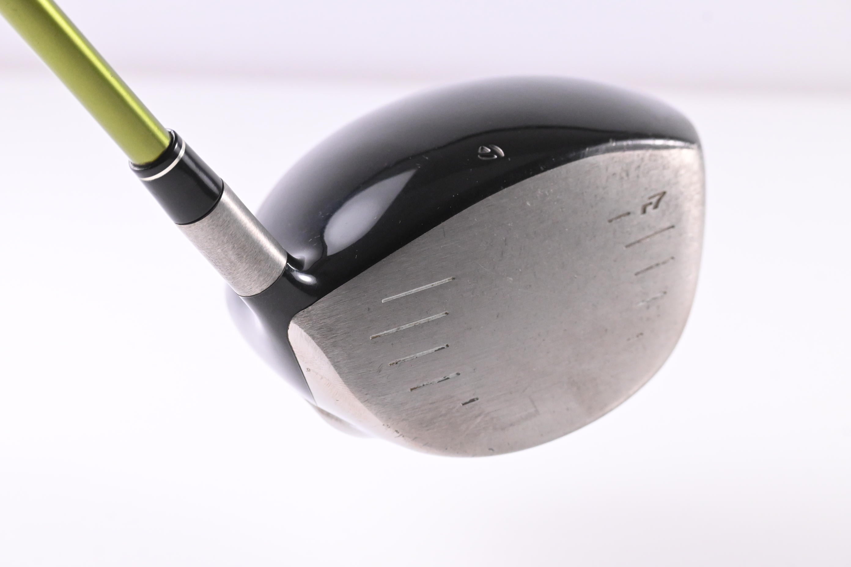 Left Hand Taylormade R7 Quad Driver / 9.5 Degree / Regular Flex Aldila NV 65