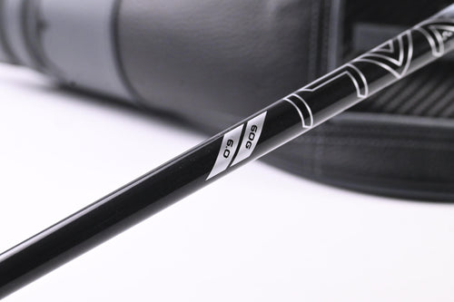 Cobra DS-Adapt LS Driver / 9 Degree / Stiff Flex Denali Black 60 Shaft