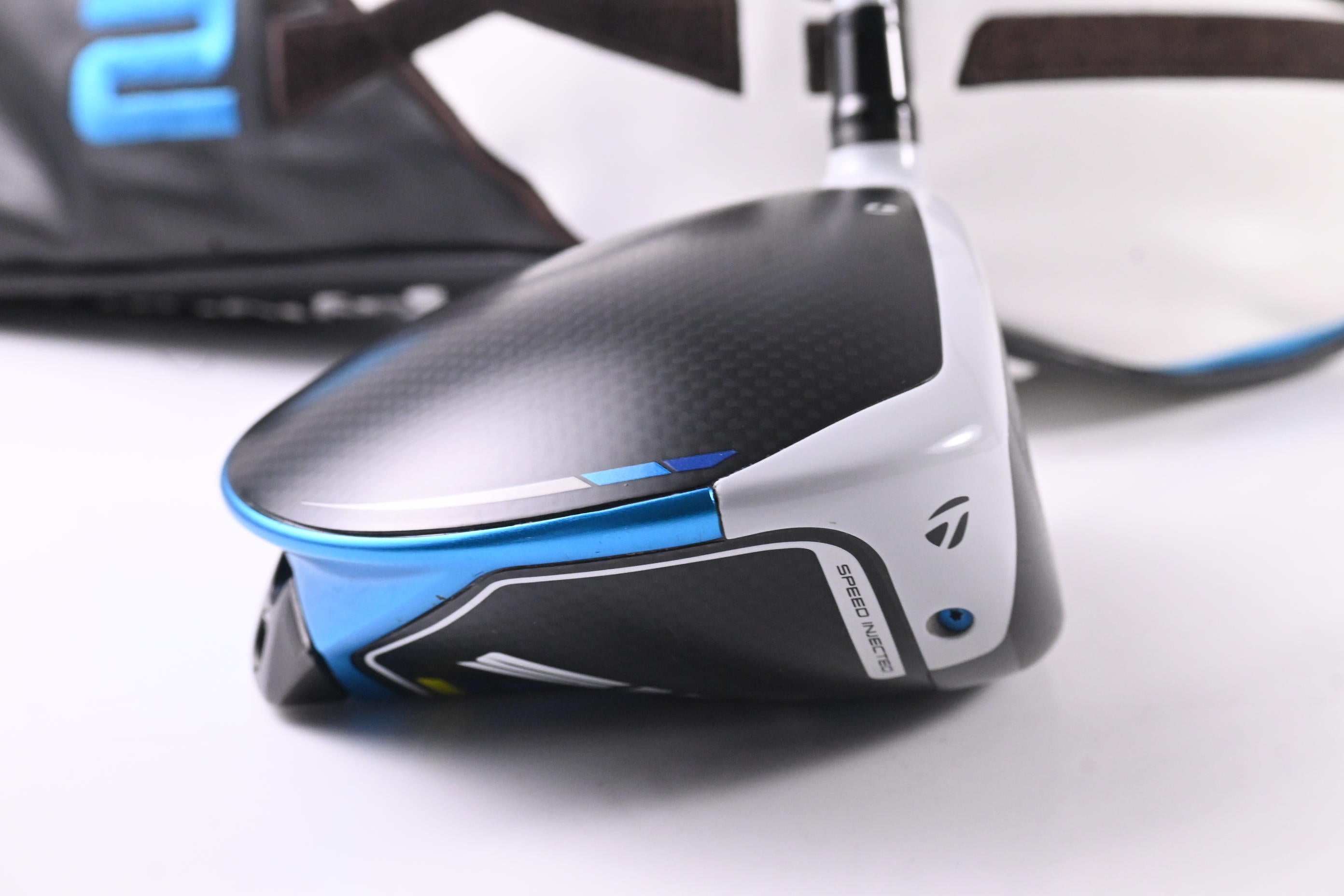 Taylormade SIM2 Max Driver / 10.5 Degree / Stiff Flex Fujikura Air Speeder 45