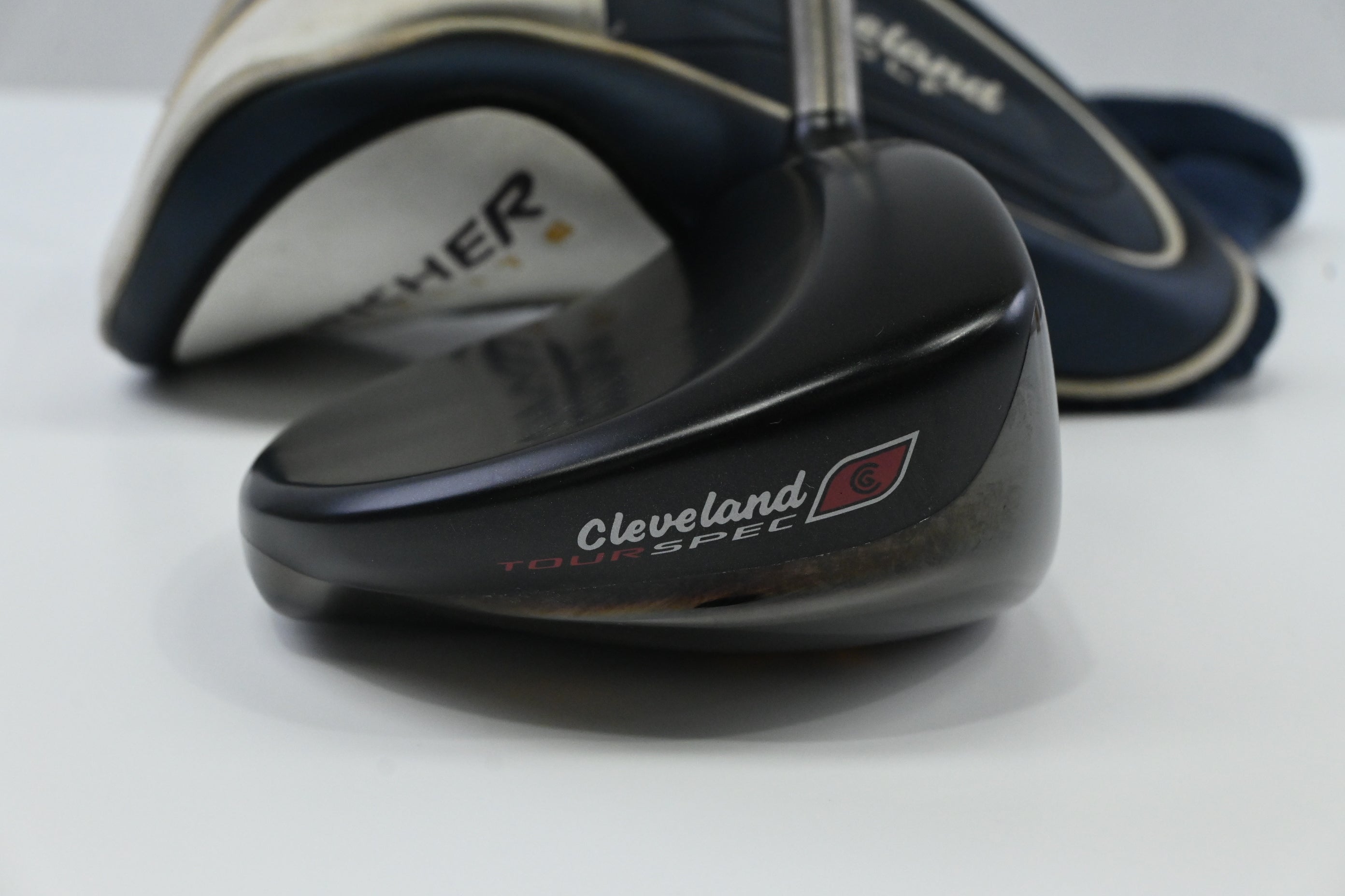 Cleveland HiBore XL Driver / 9.5 Degree / Senior Flex Diamana 64 Shaft