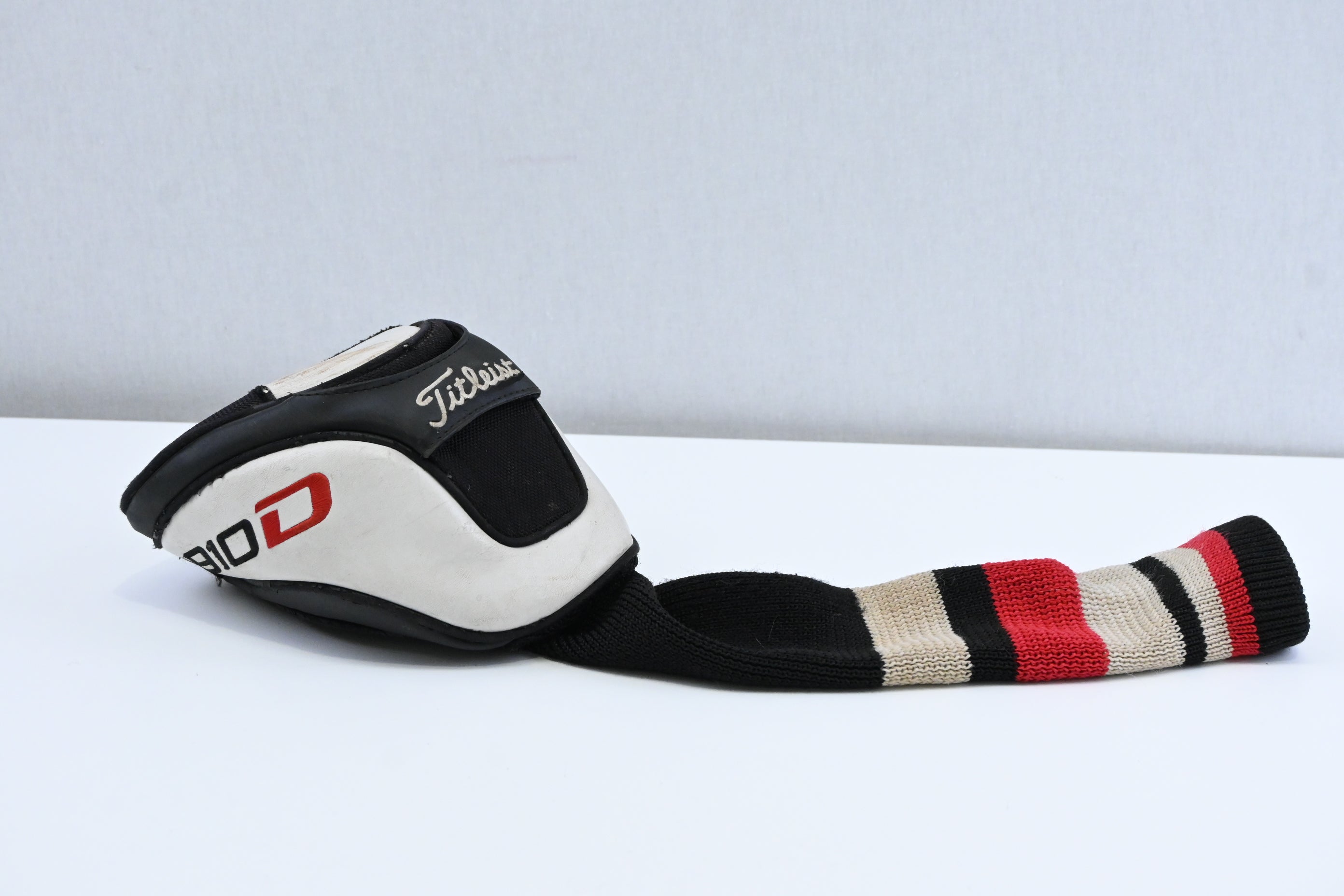 Titleist 910 D2 Driver / 9.5 Degree / Stiff Flex Project X - 7C3 73 Shaft