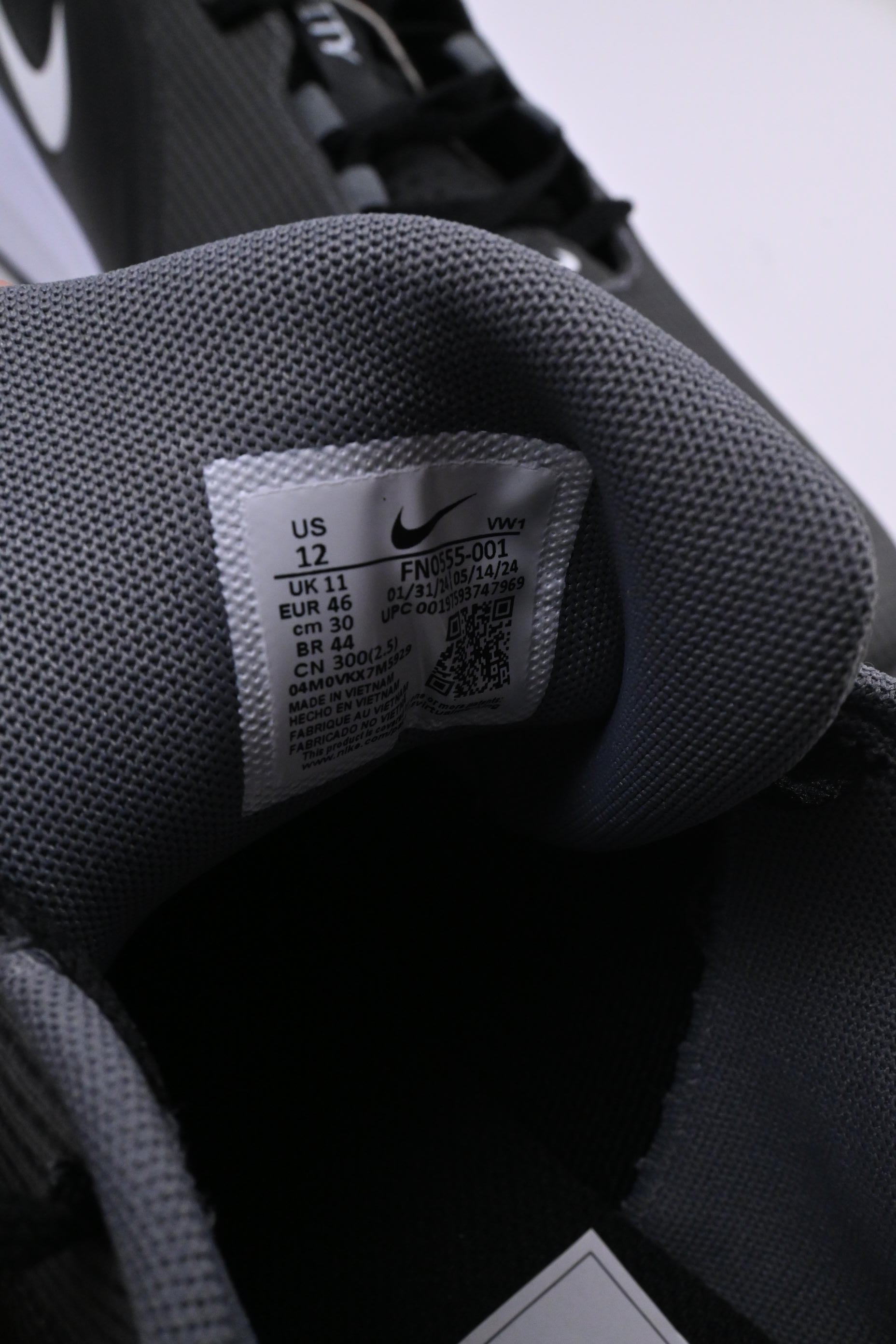 Nike Infinity G 2024 Golf Shoes / Black, White / UK 11