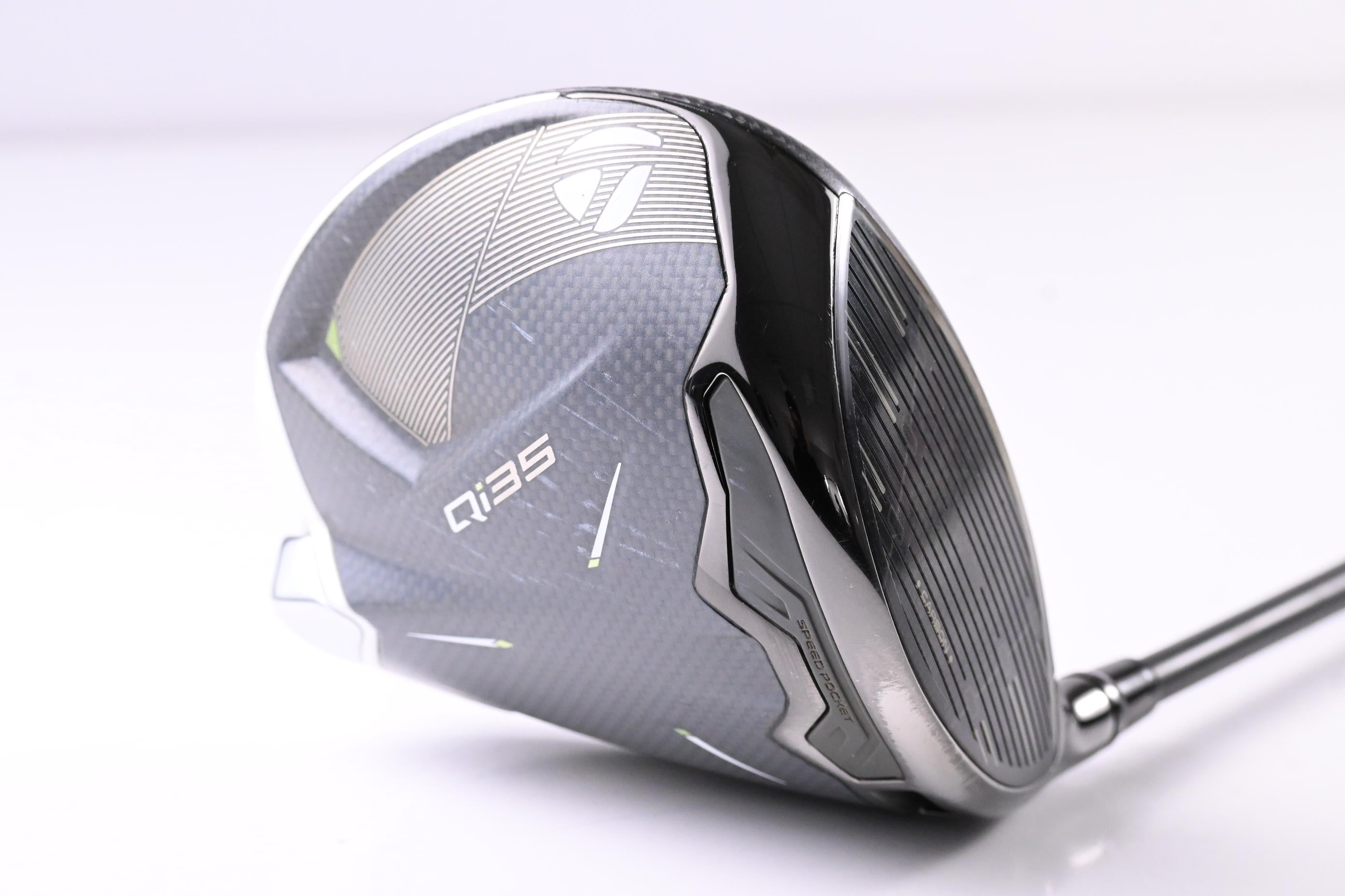 Taylormade Qi35 Max Lite Driver / 10.5 Degree / Regular Flex Vanquish 4 Shaft