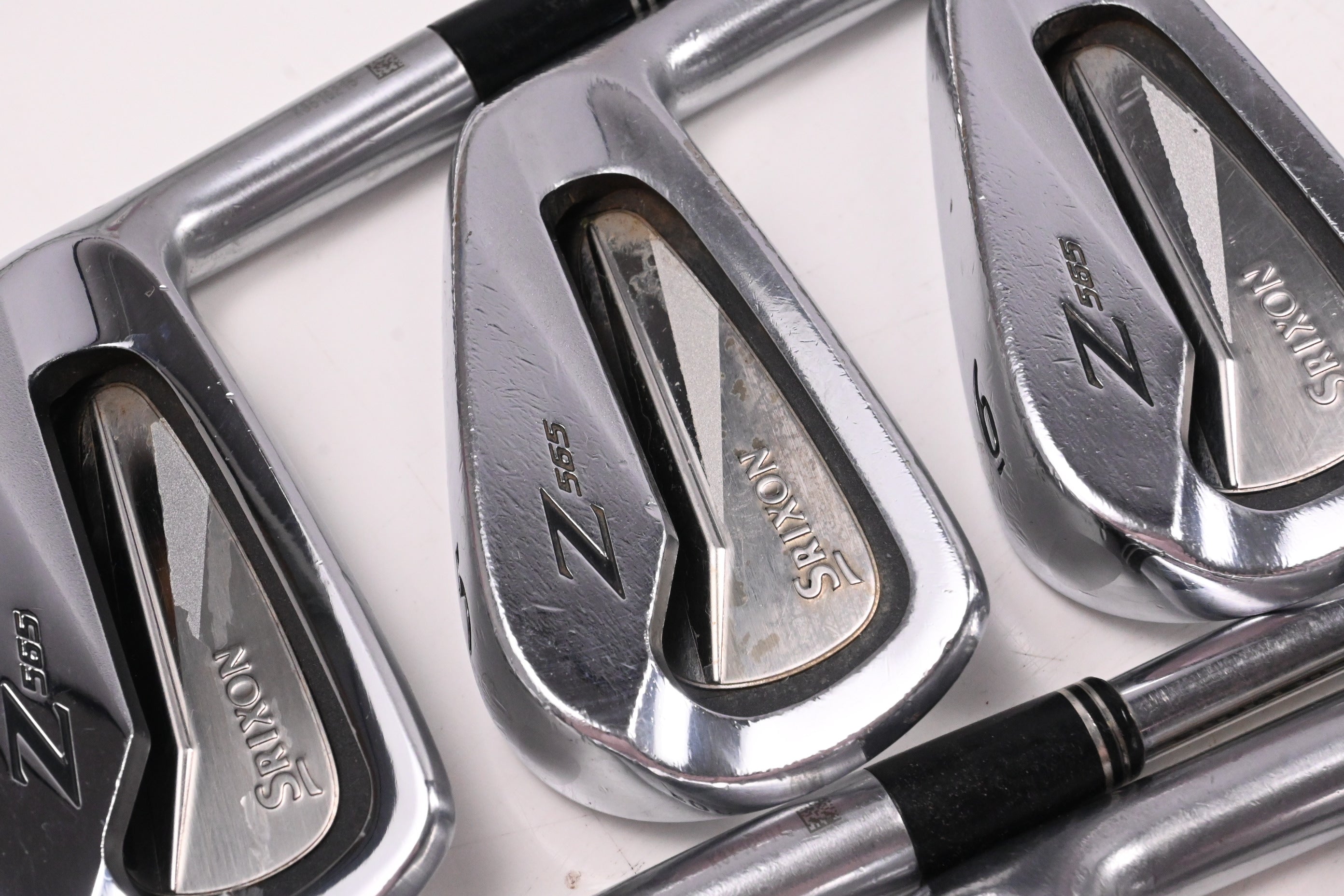 Srixon Z-565 Irons / 4-PW / Regular+ Flex Project X Rifle Shafts