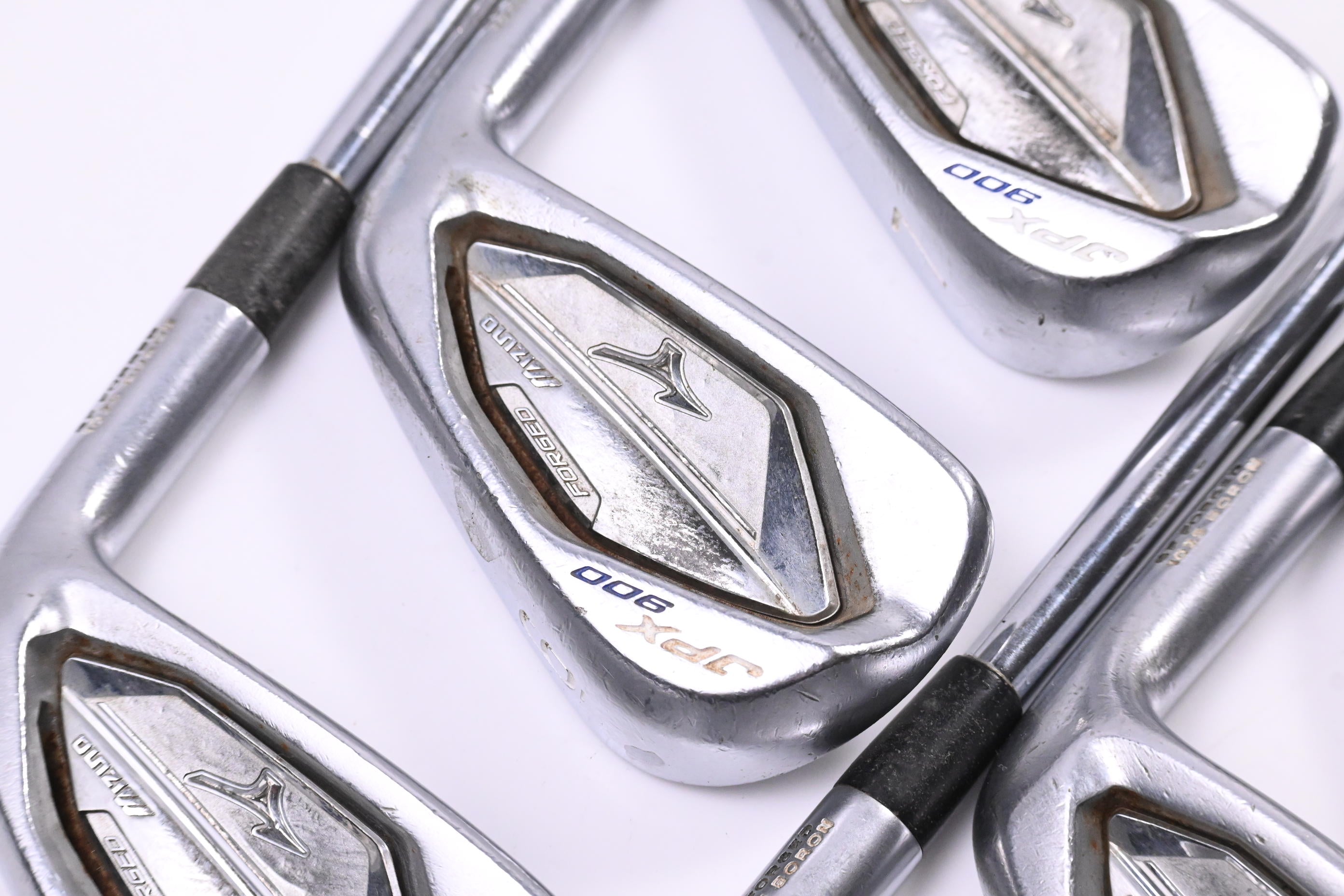 Mizuno JPX 900 Forged Irons / 5-PW / Regular Flex True Temper XP 115 R300 Shafts