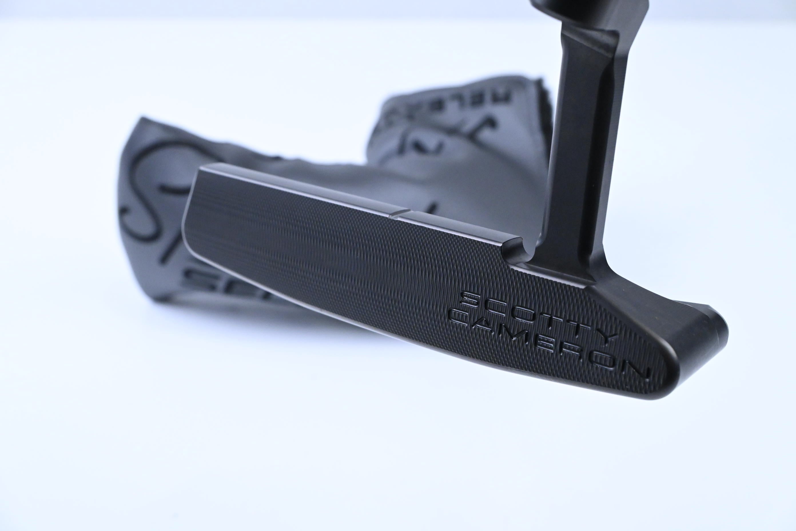 Scotty Cameron Special Select Jet Set Newport 2 Putter / 34 Inch