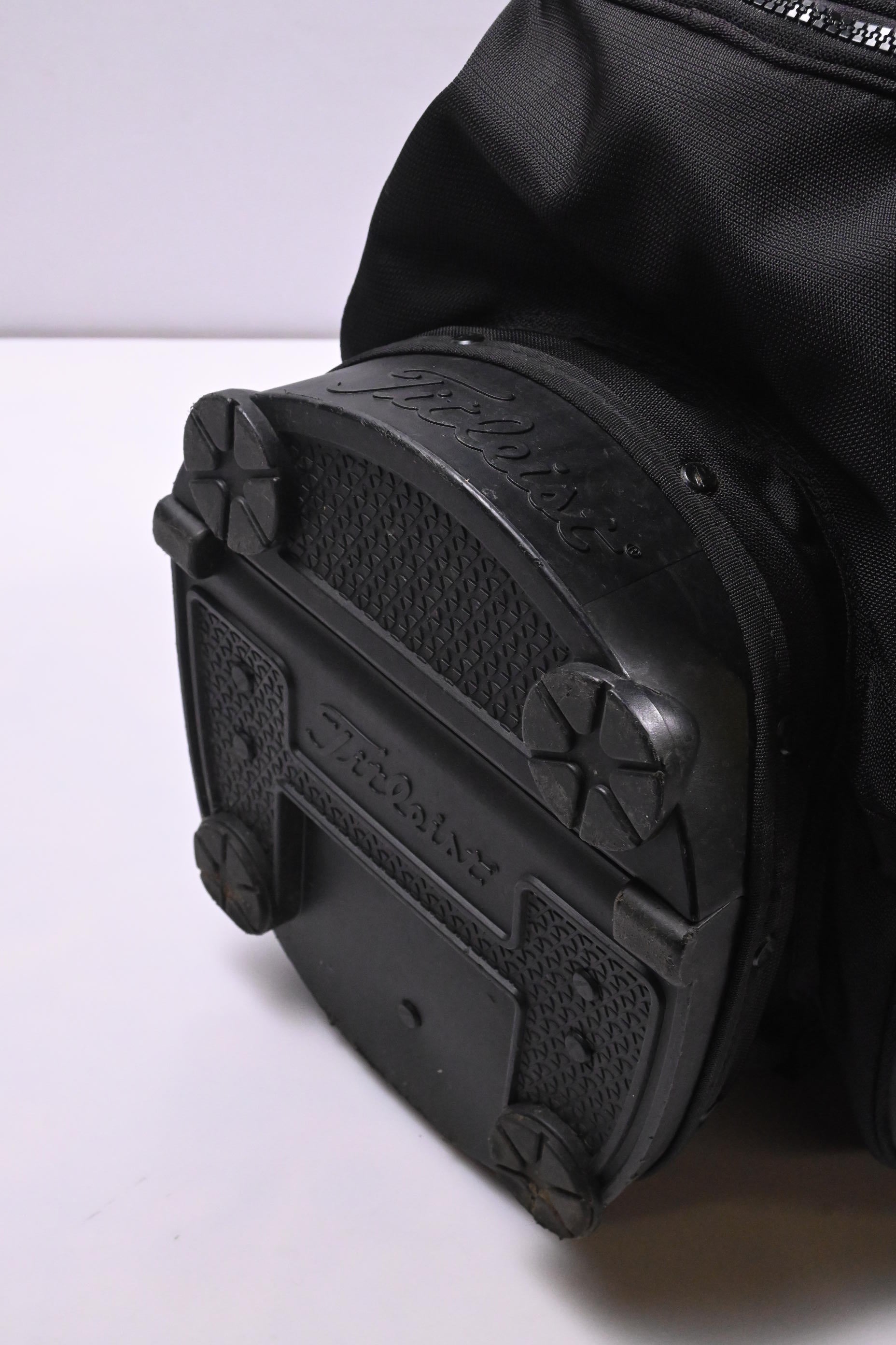 Titleist Hybrid 14 Stand Bag / 14-Way Divider / Black