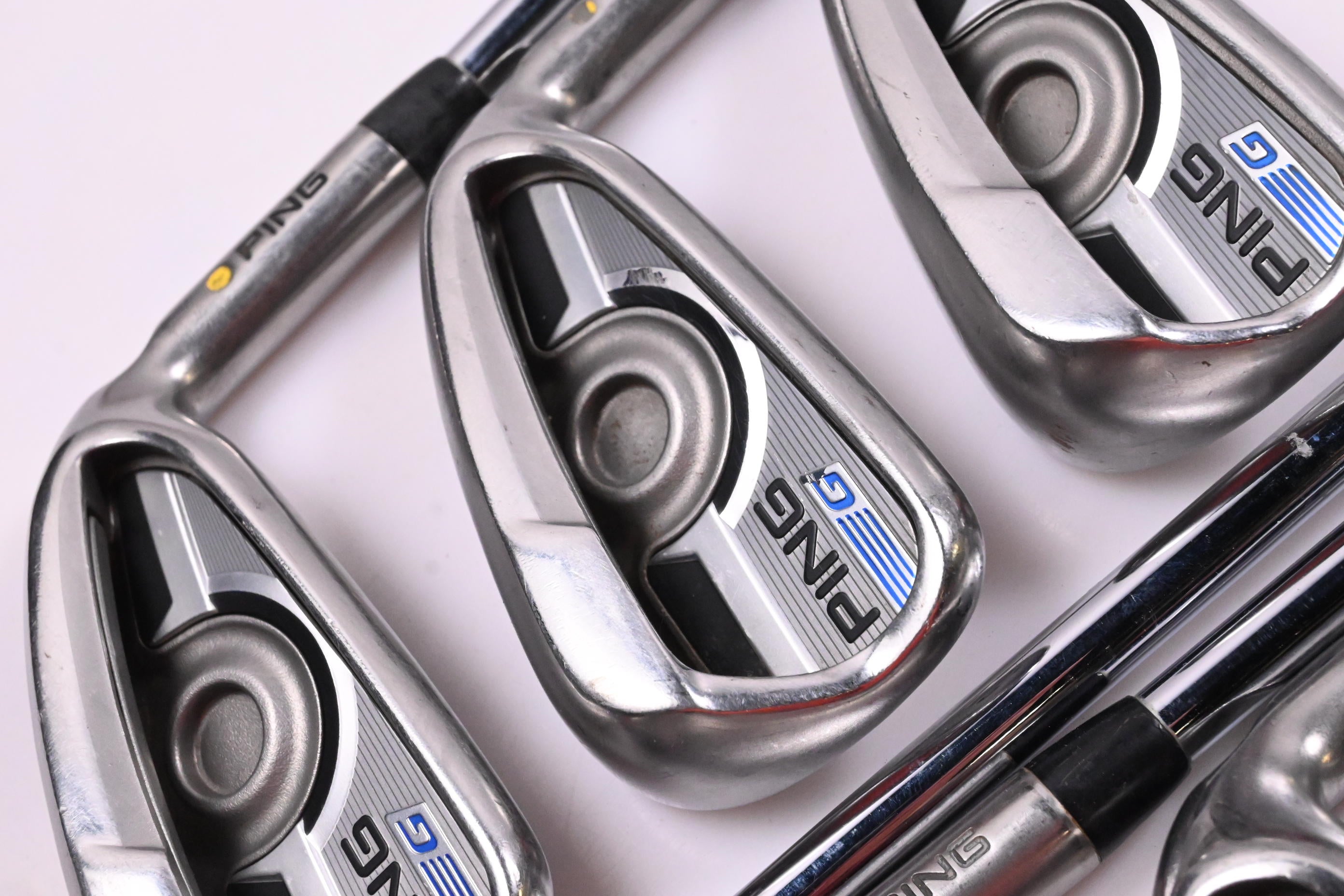 Ping G Series Irons / 5-PW+SW / Yellow Dot / Regular Flex Ping AWT 2.0 Shafts