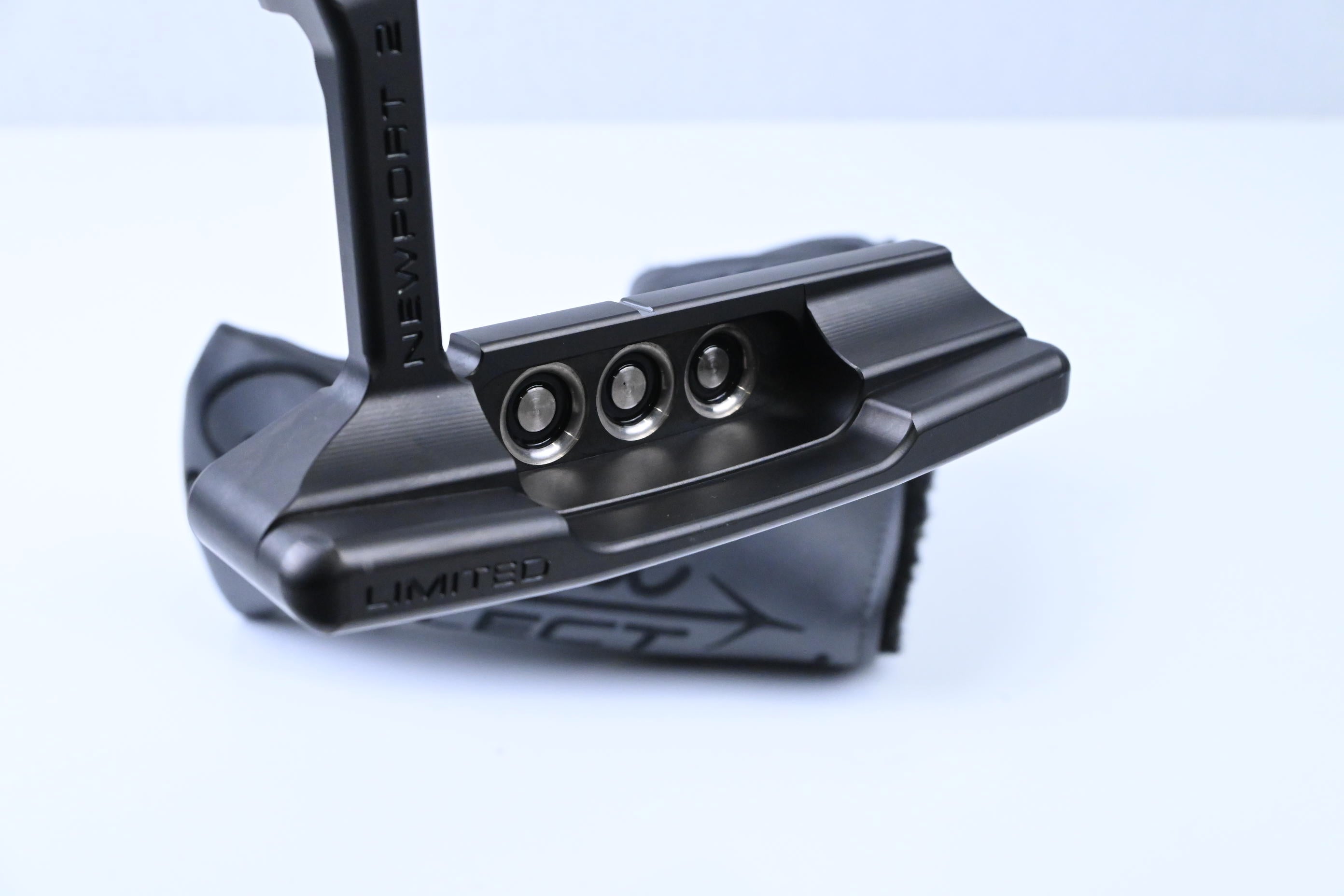 Scotty Cameron Special Select Jet Set Newport 2 Putter / 34 Inch