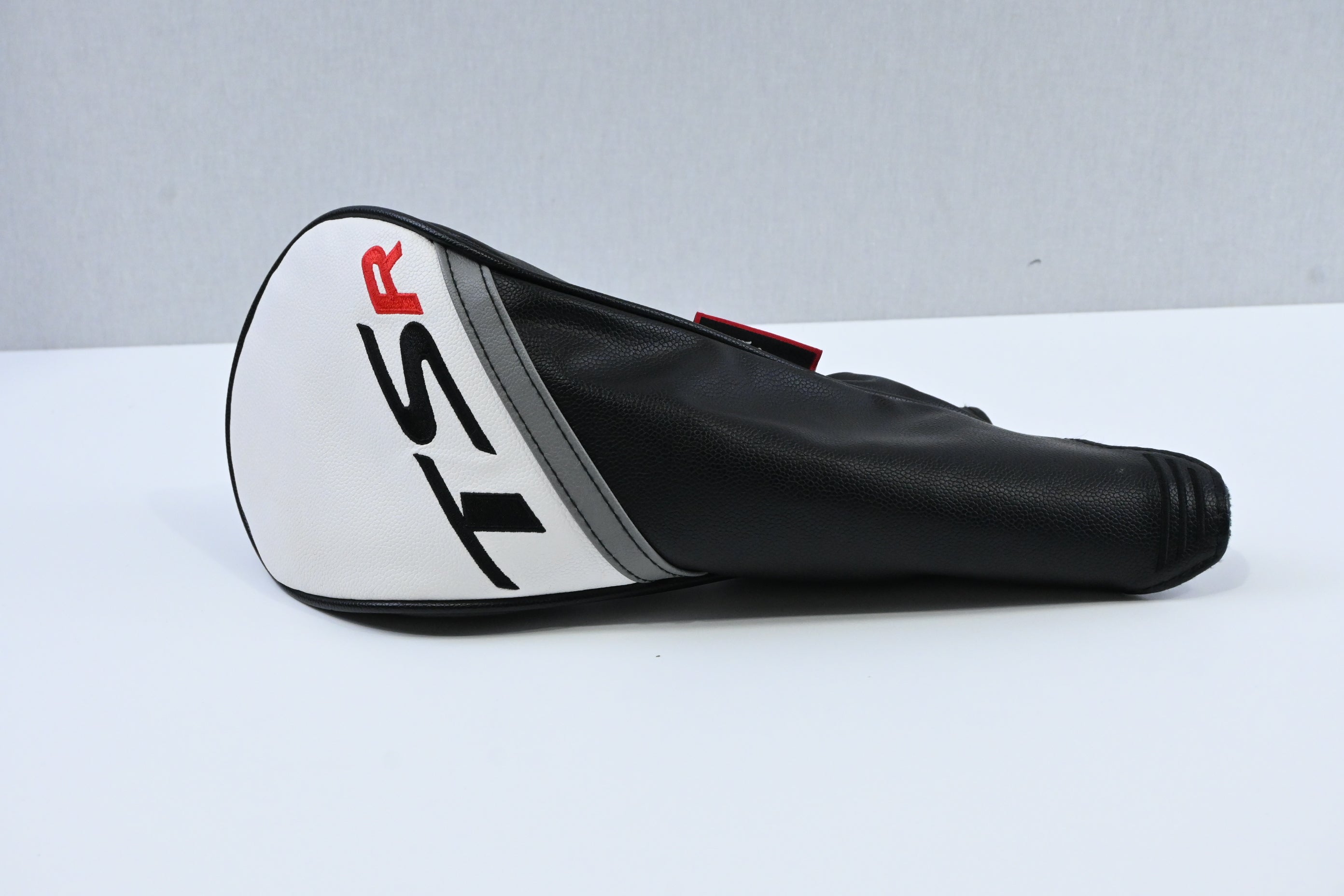 Titleist TSR2 Driver / 10 Degree / Stiff Flex HZRDUS Gen4 Red CB 50 Shaft