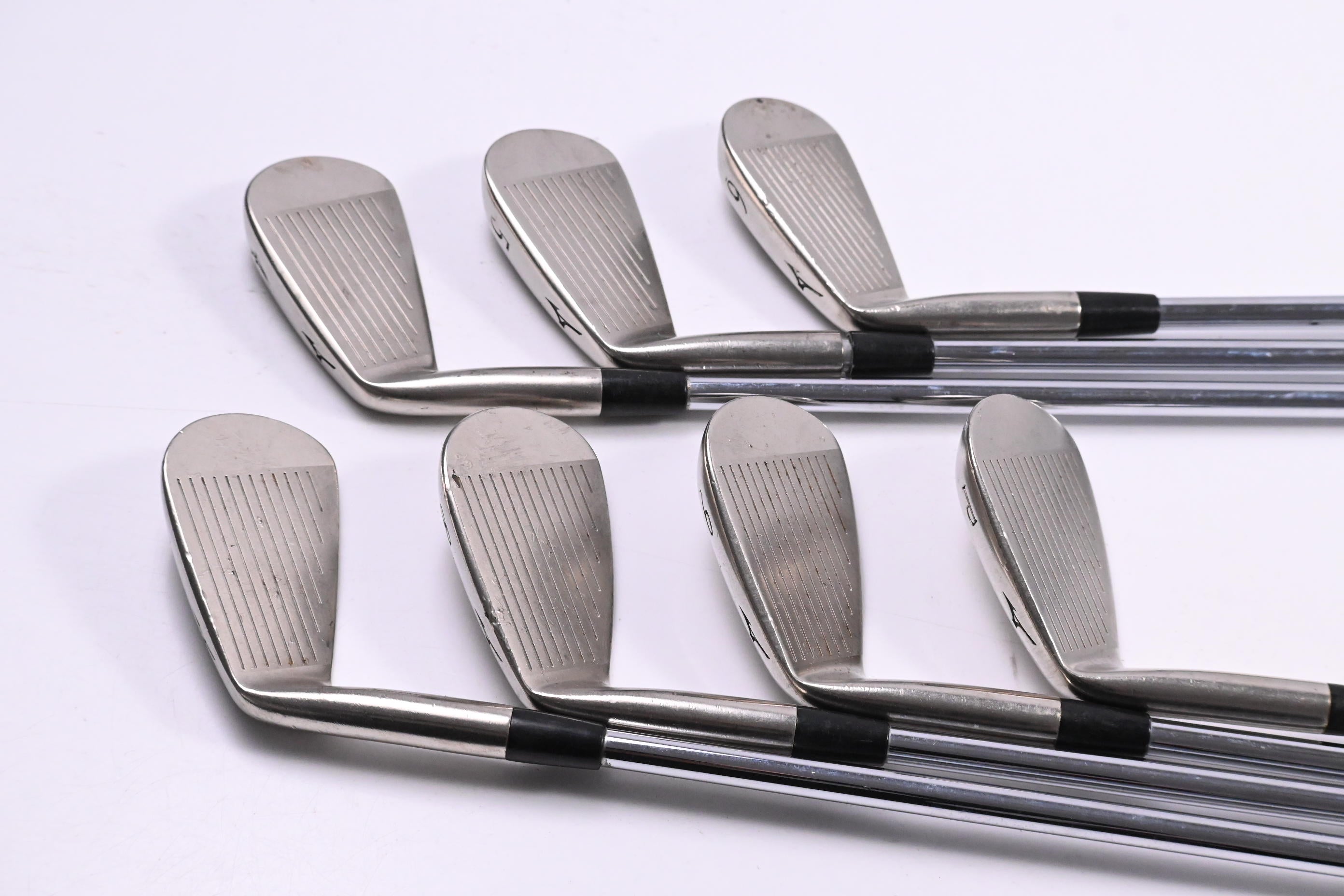 Mizuno MP-68 Irons / 4-PW / Regular Flex Dynamic Gold R300 Shafts