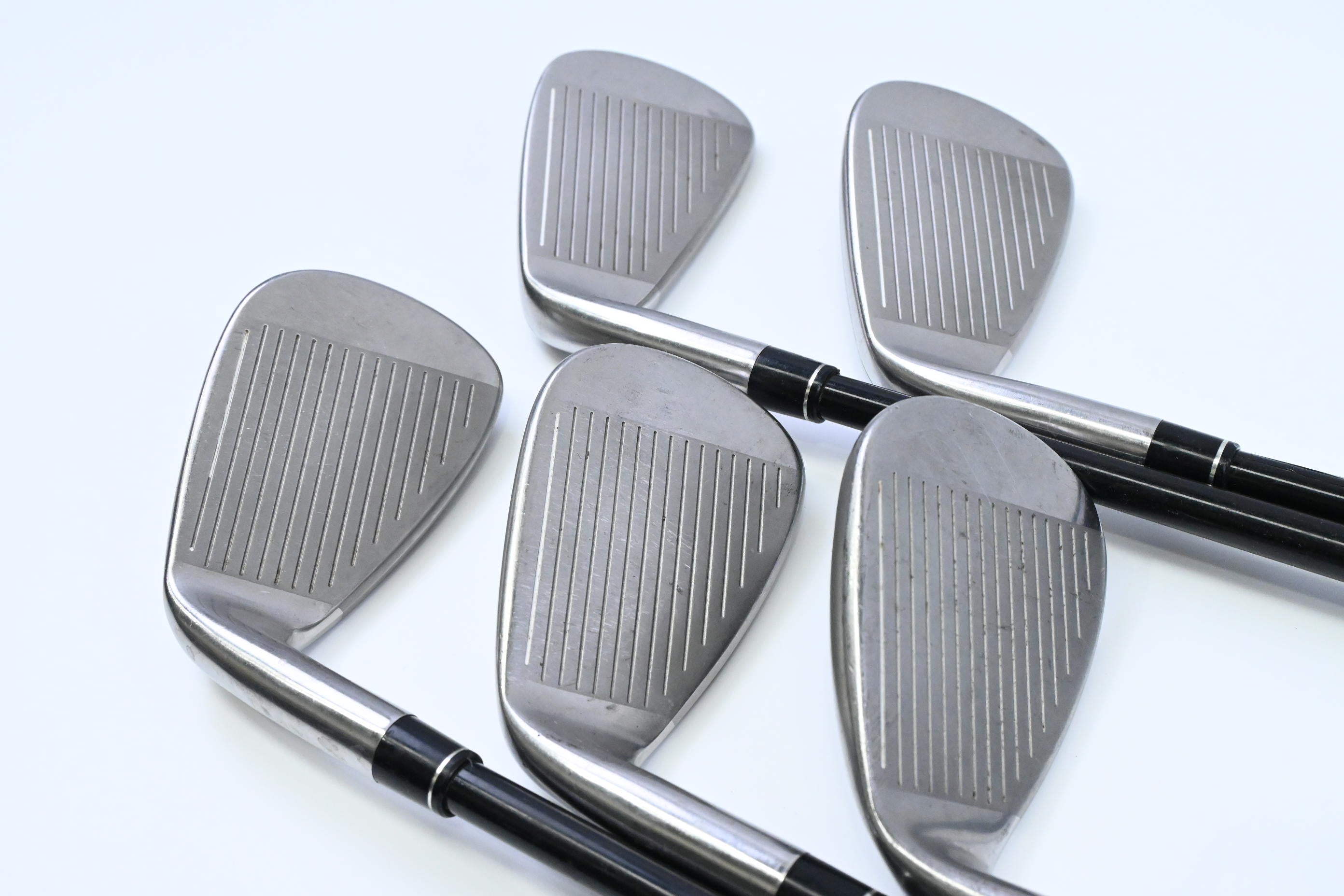 Taylormade M4 Irons / 7-PW+SW / Regular Flex Fujikura Atmos Red 6 Shafts