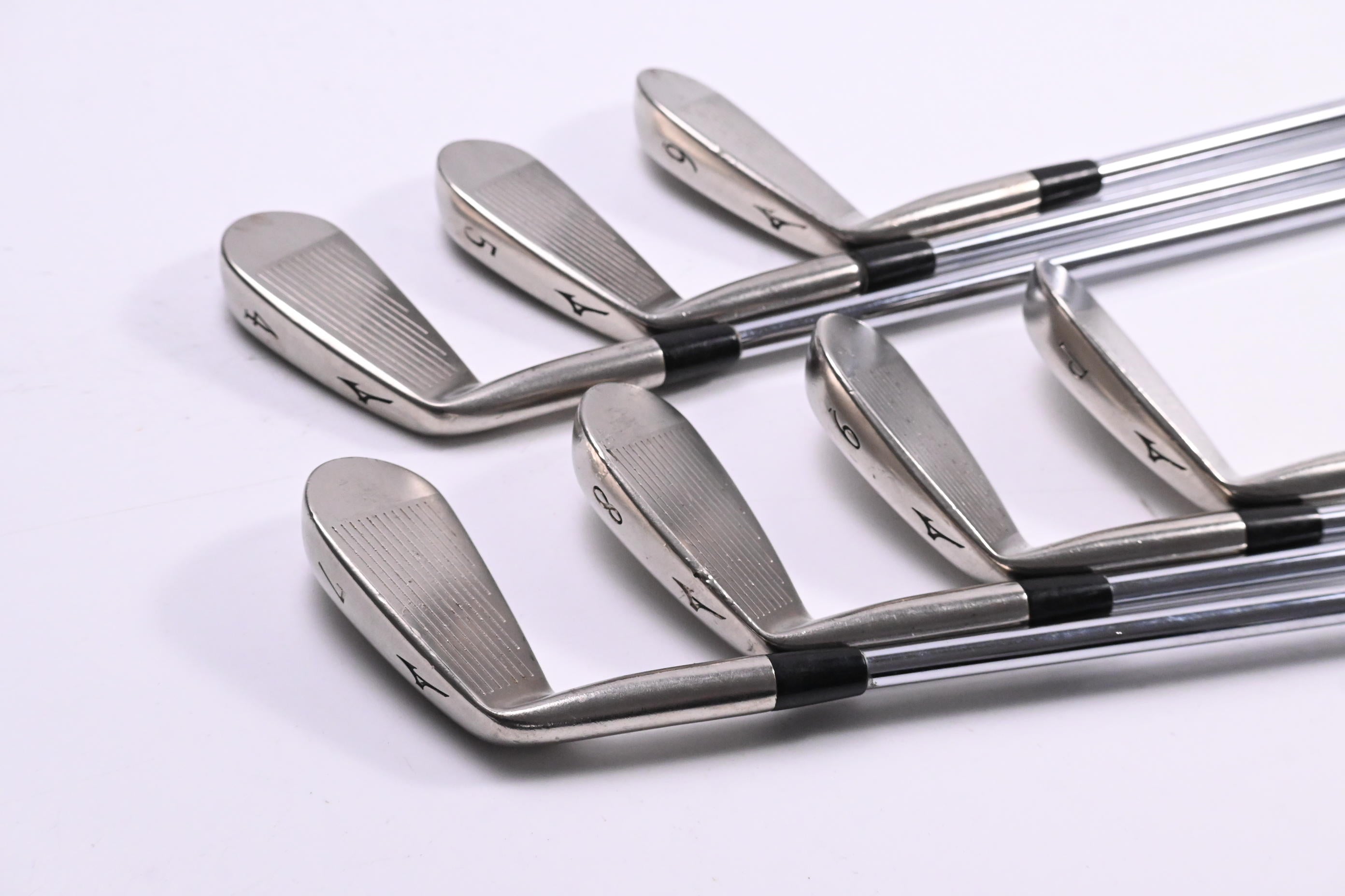 Mizuno MP-68 Irons / 4-PW / Regular Flex Dynamic Gold R300 Shafts