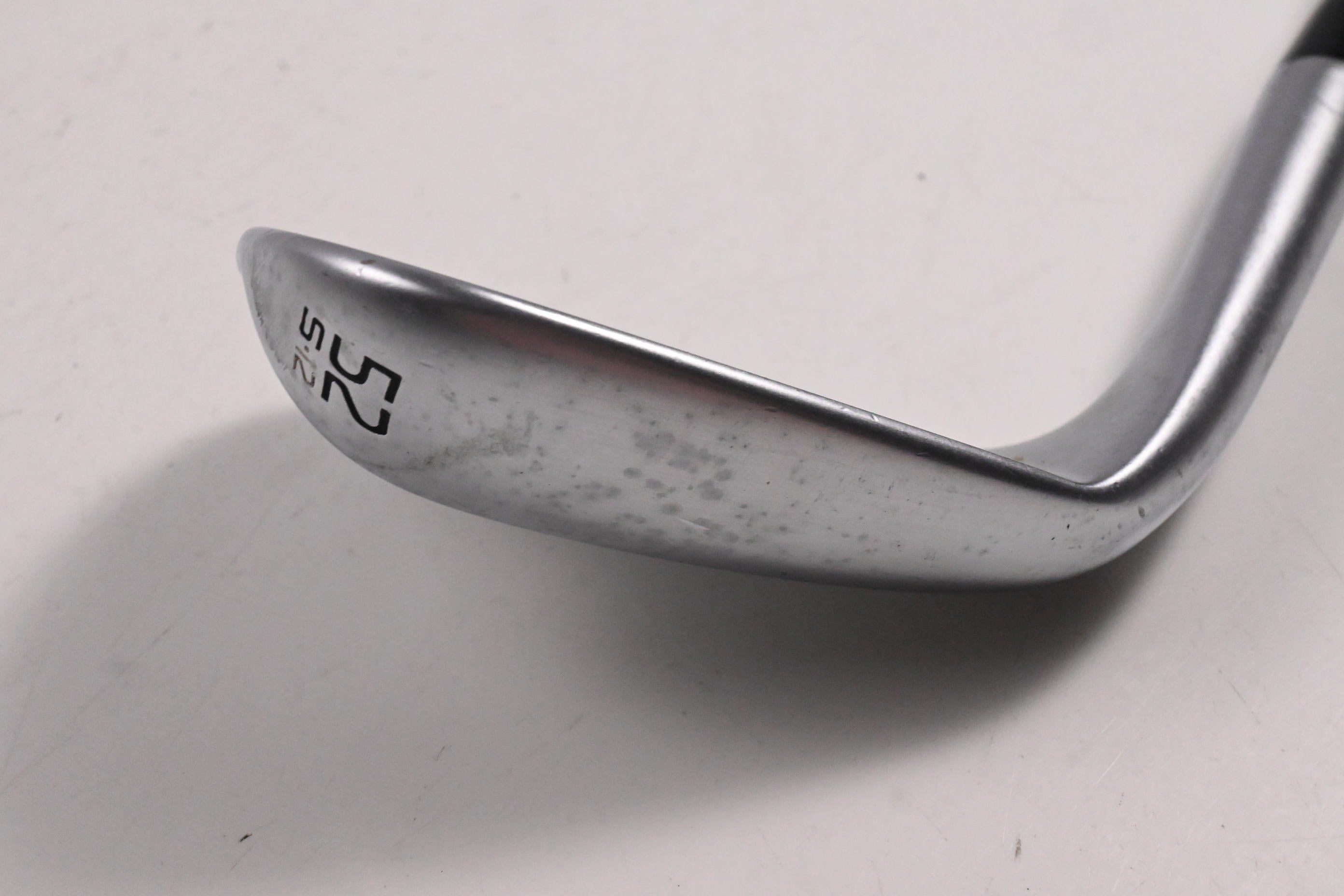 Ping S159 Gap Wedge / 52 Degree / Black Dot / Regular Flex Dynamic Gold 120 S300