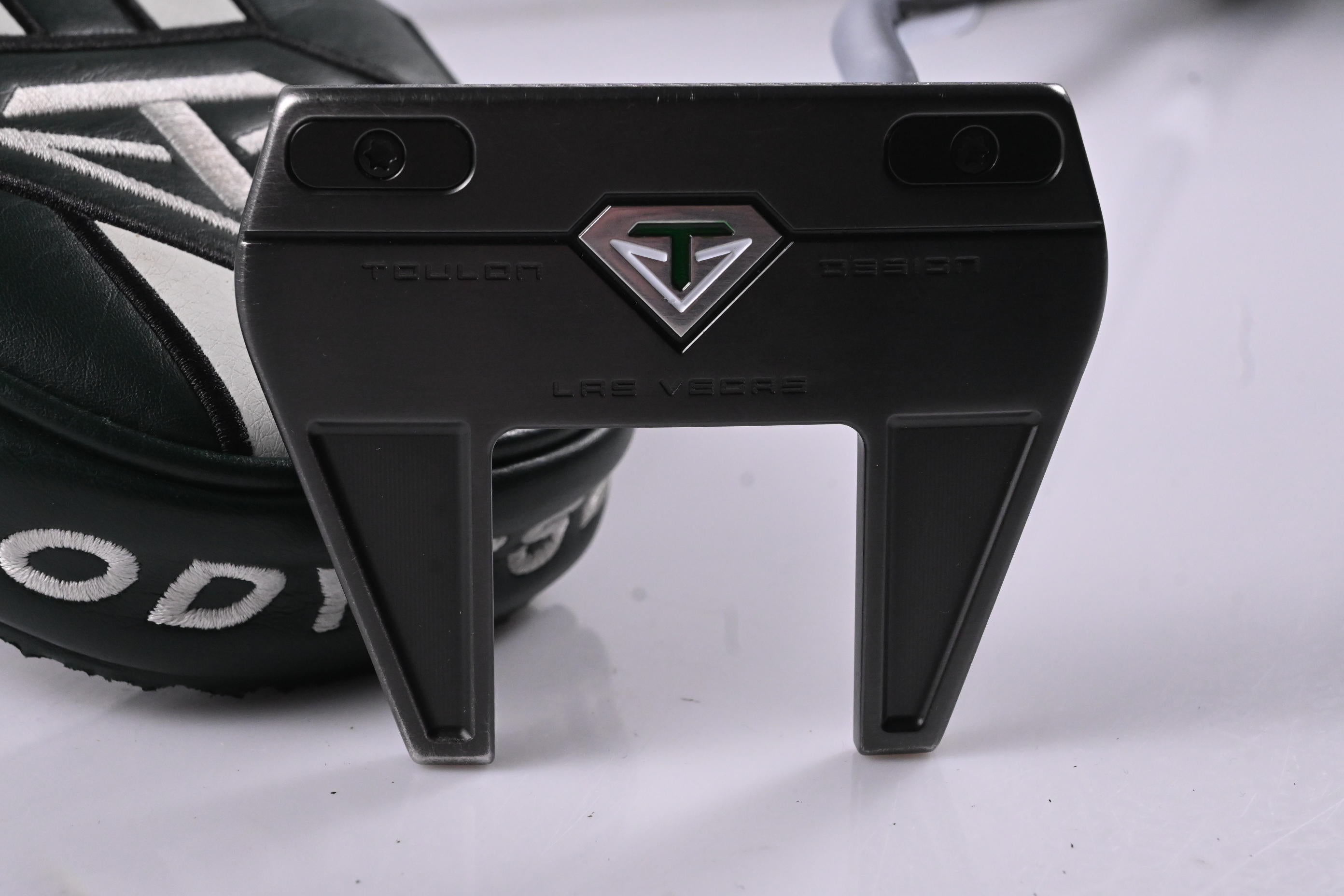 Odyssey Toulon 2022 Putter / 34 Inch