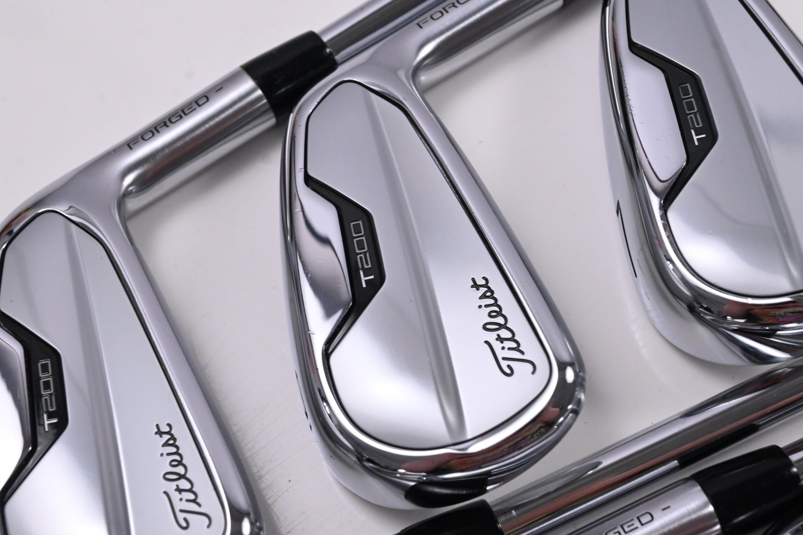 Titleist T200 2021 Irons / 5-PW+48° / Regular Flex AMT Black R300 Shafts