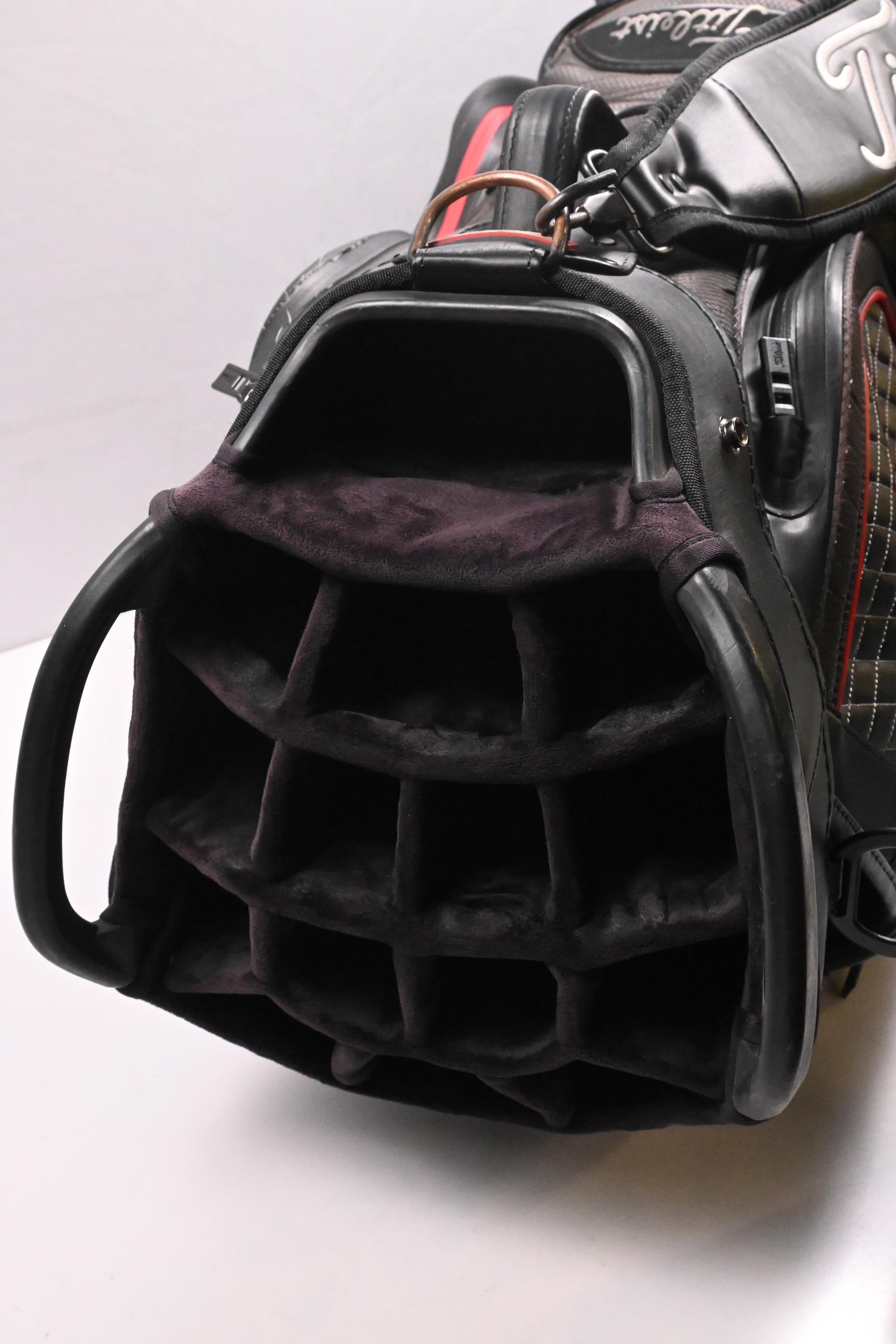 Titleist Tour Bag / 15-Way Divider / Black