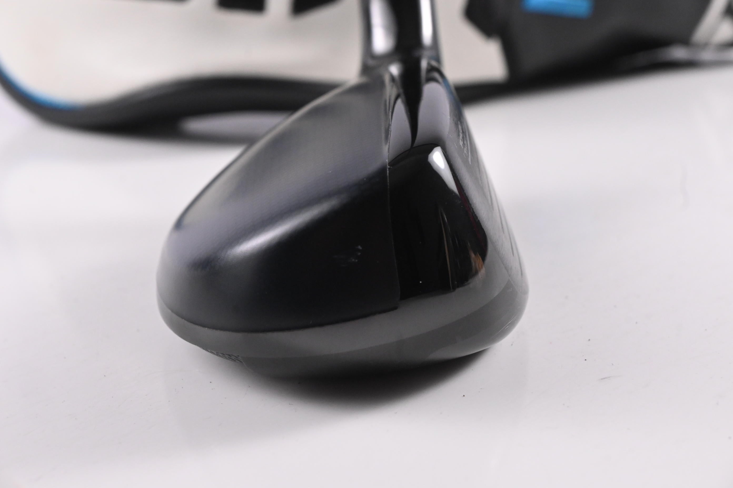Taylormade SIM2 #3 Hybrid / 19.5 Degree / Stiff Flex Tensei AV Raw Blue 80 Shaft