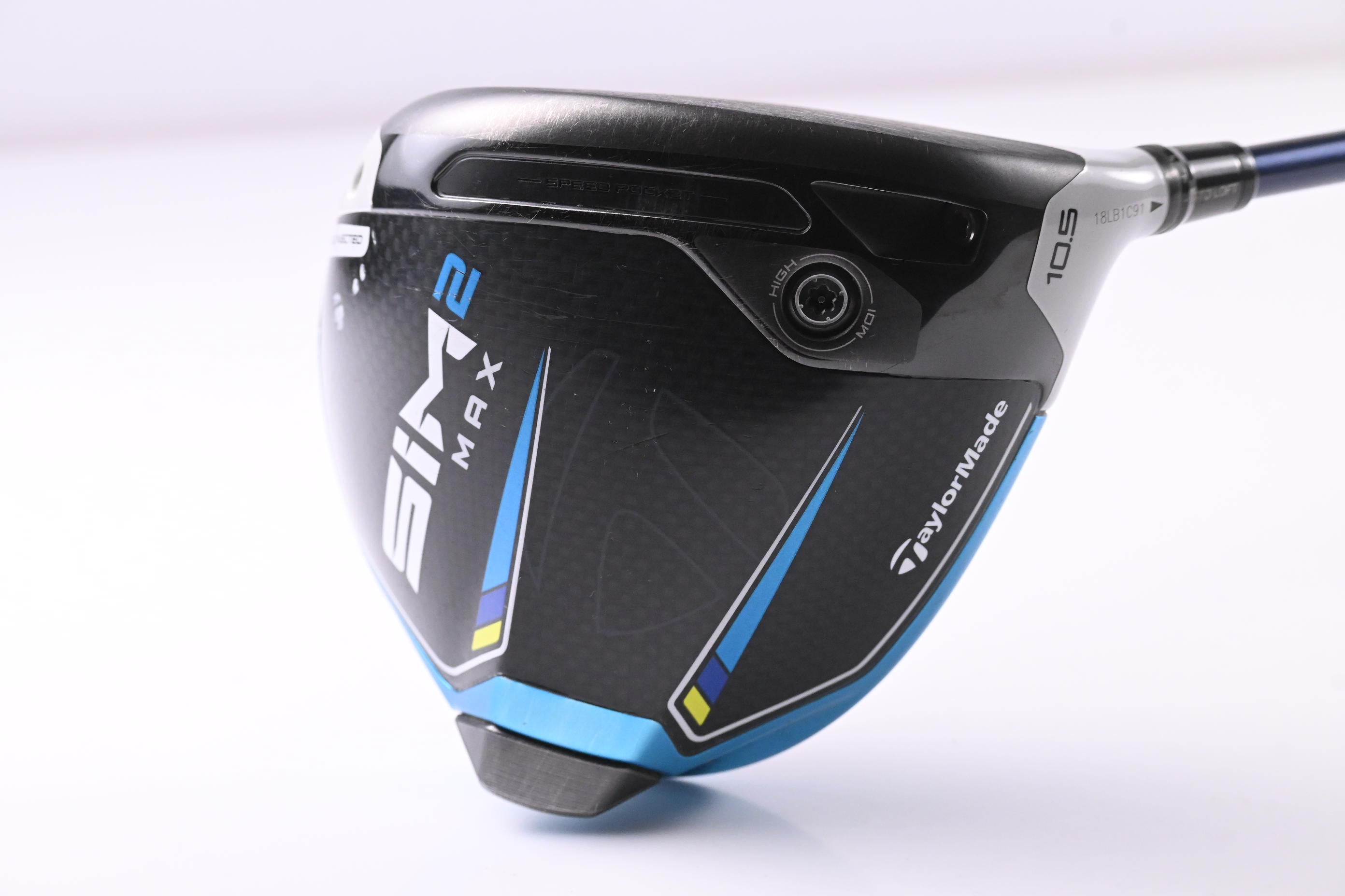 Taylormade SIM2 Max Driver / 10.5 Degree / Regular Flex Ventus Blue 5 Shaft