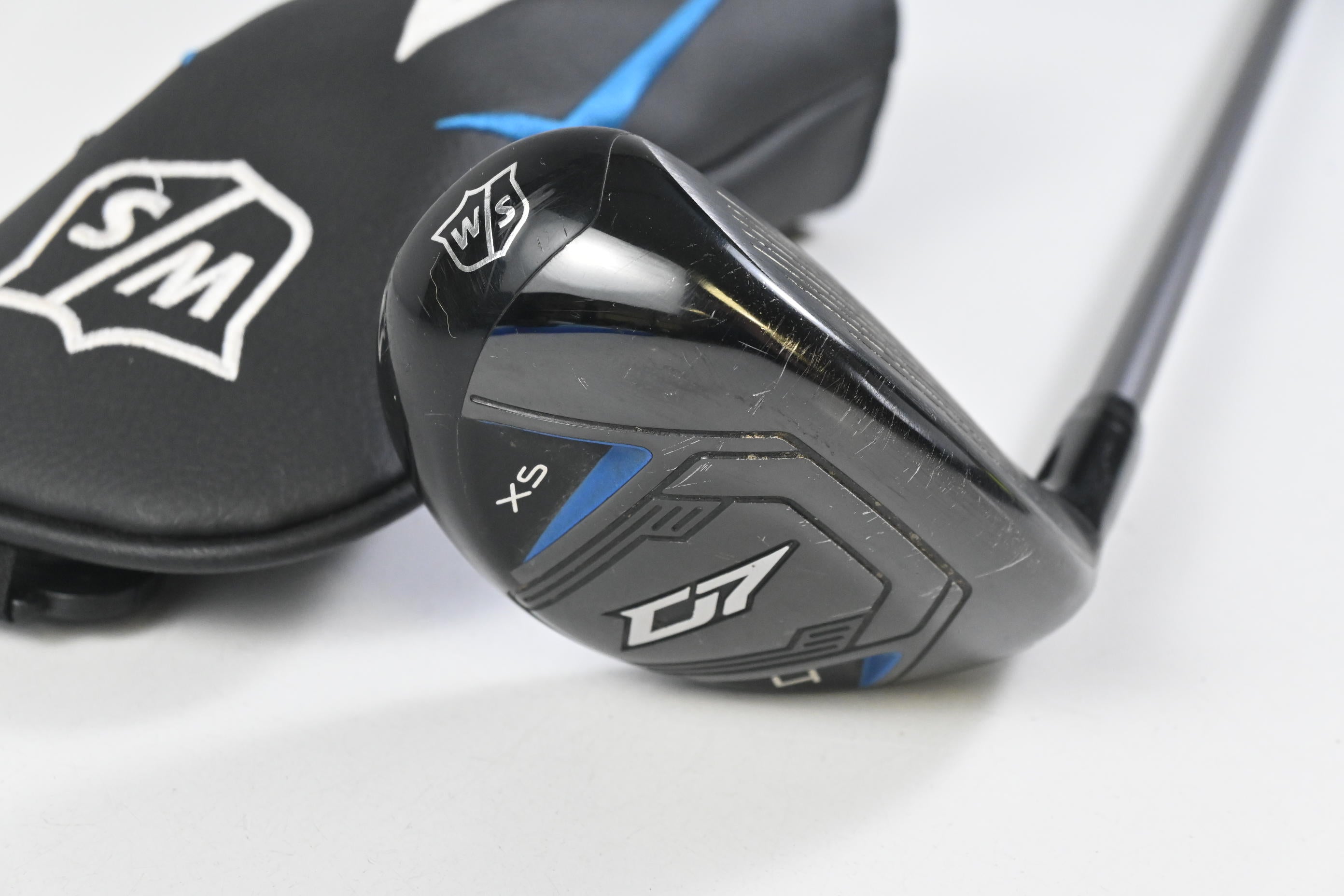 Wilson Staff D7 #4 Hybrid / 22 Degree / Regular Flex UST Mamiya Helium Nano Core