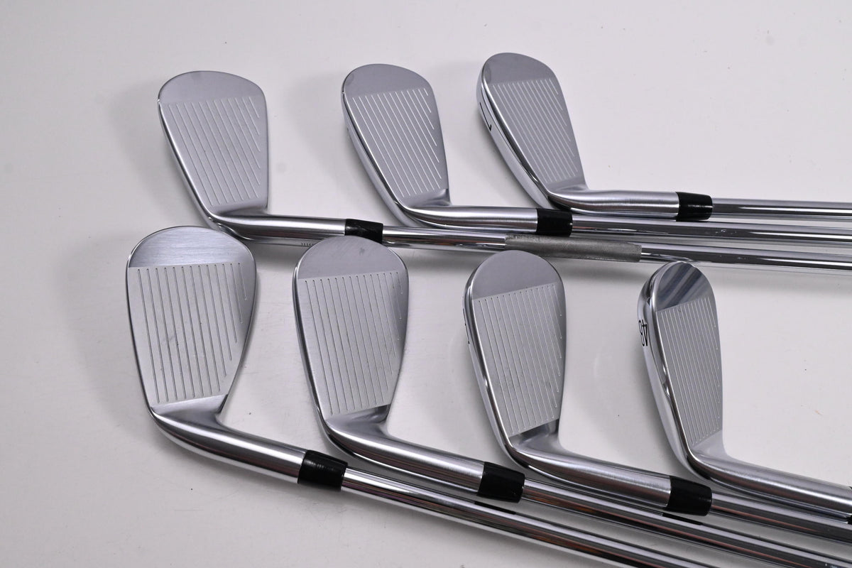 Titleist T200 2021 Irons / 5-PW+48° / Regular Flex AMT Black R300 Shafts