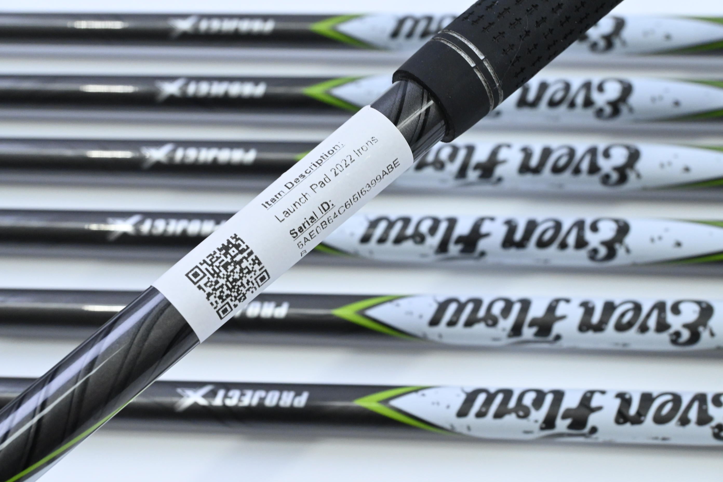 Wilson Launch Pad 2022 Irons / 5-PW+GW+SW / Senior Flex Project X Evenflow 55
