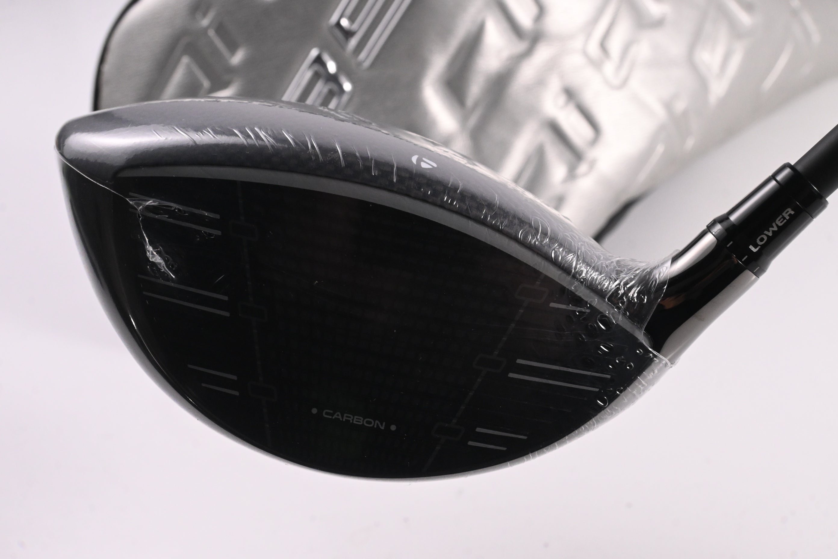 Taylormade Qi35 Driver / 10.5 Degree / Regular Flex Vanquish 5 Shaft