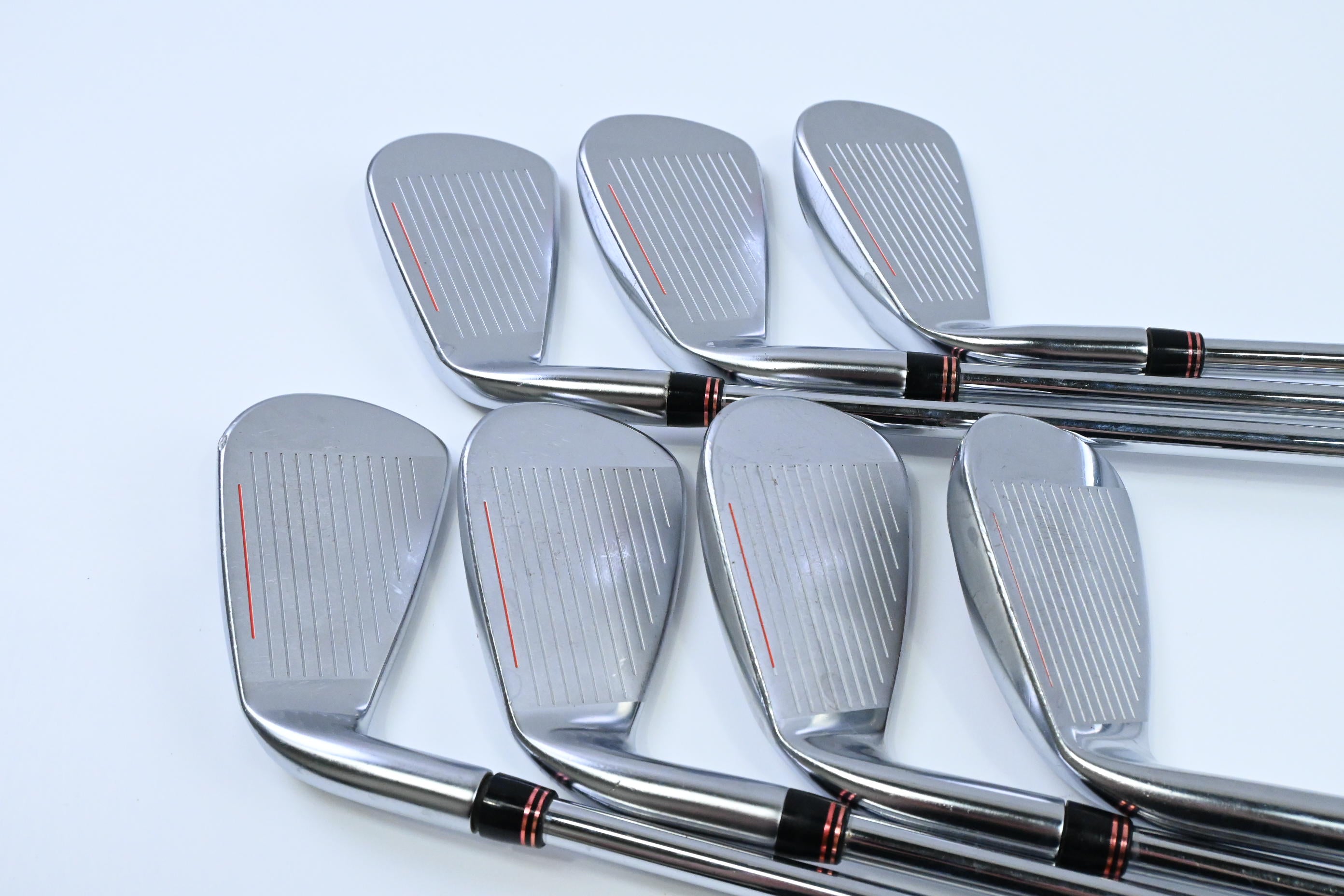 Cobra AMP Irons / 4-PW / Regular Flex Dynalite 90 Shafts