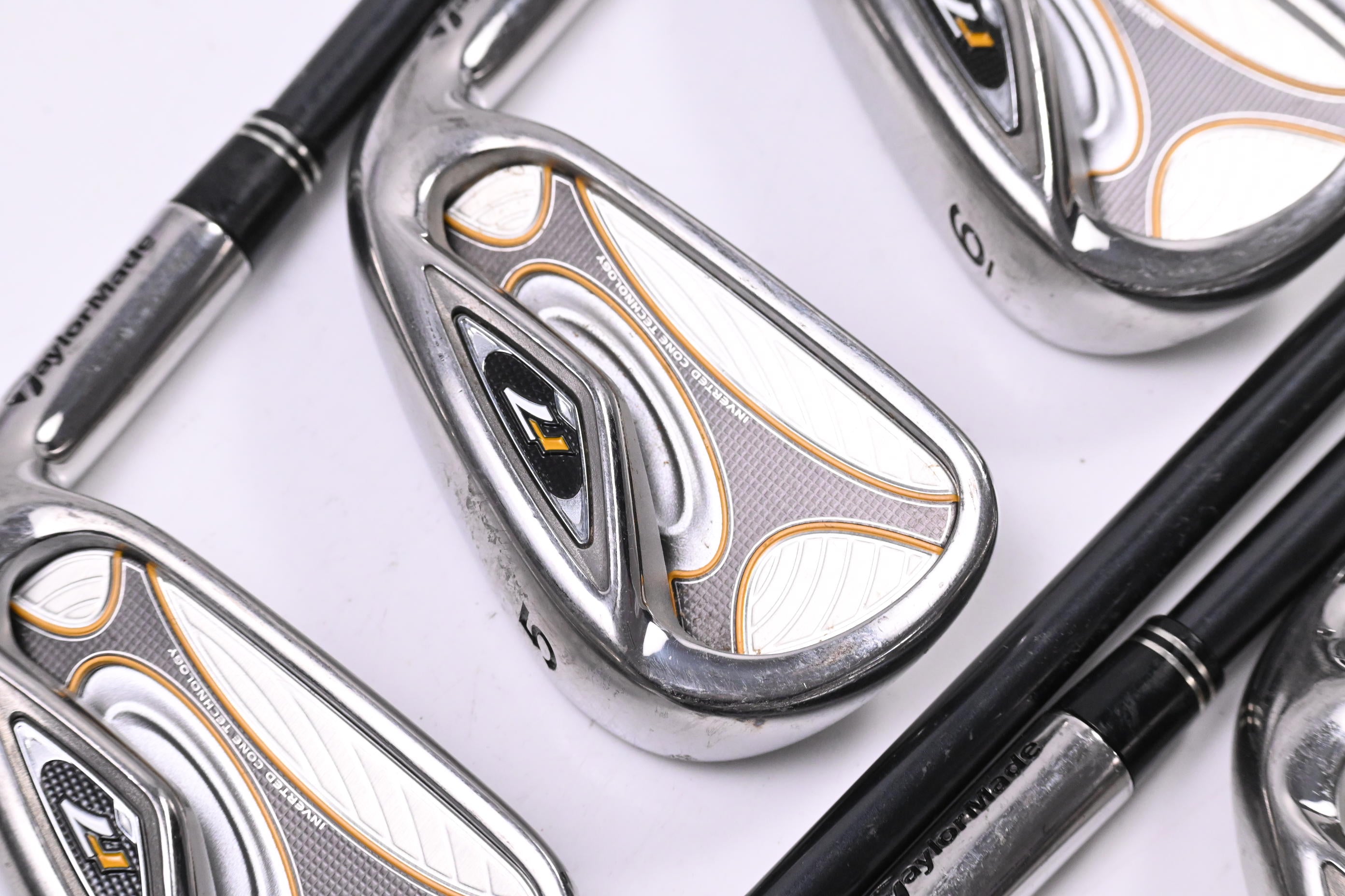 Taylormade R7 Irons / 4-PW / Regular Flex Taylormade Reax 65 Shaft