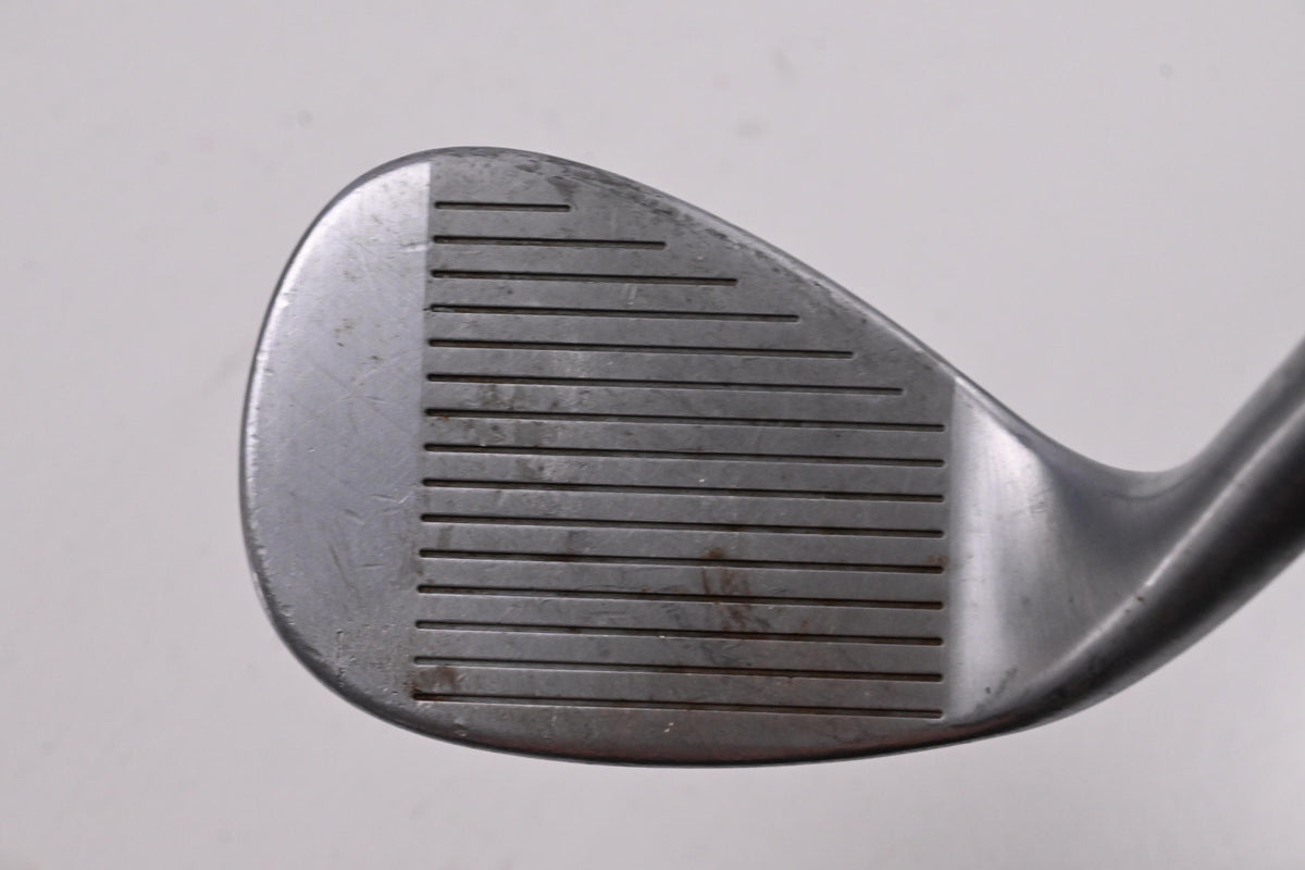 Cleveland CG10 Sand Wedge / 54 Degree / Wedge Flex Dynamic Gold Shaft