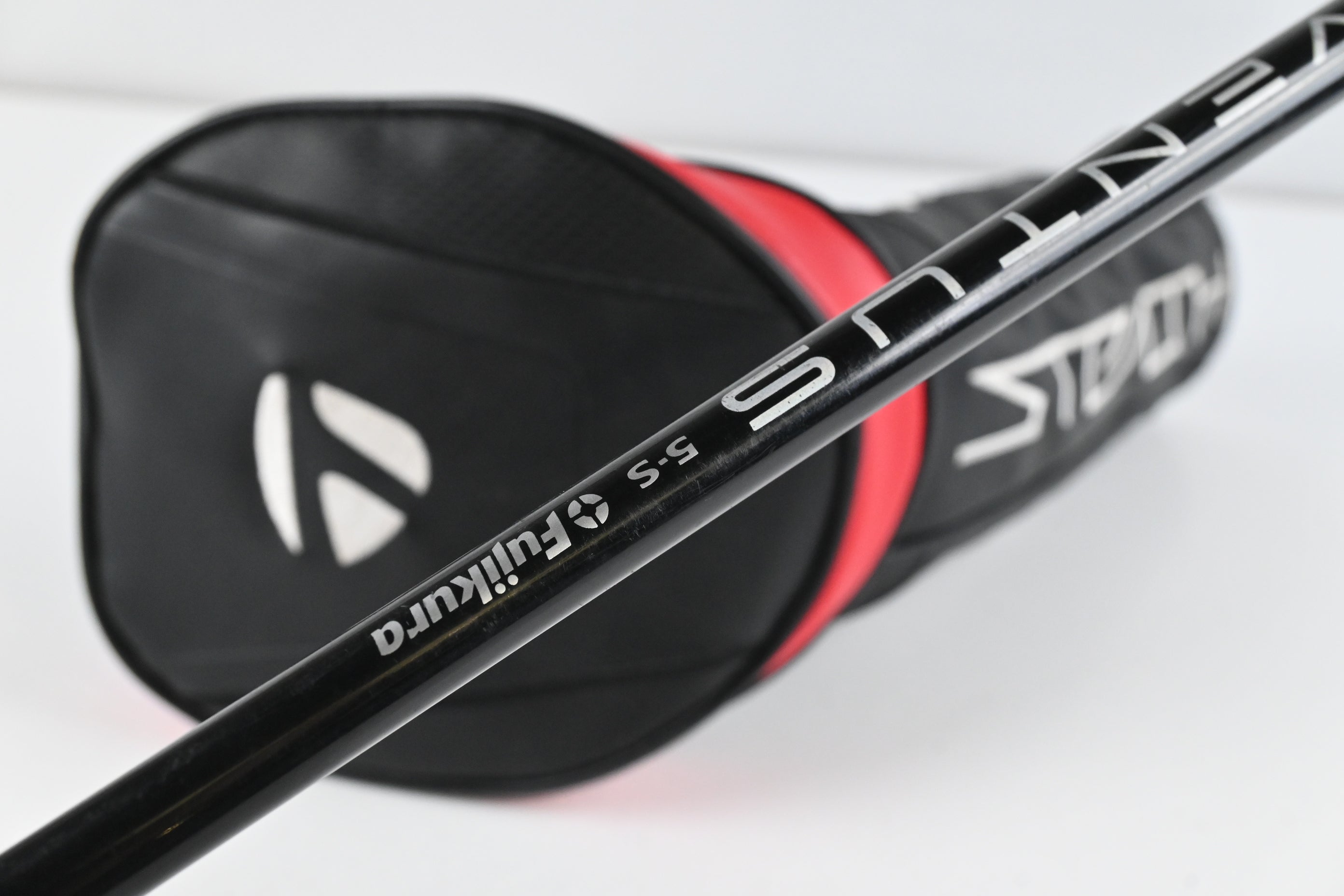 Taylormade Stealth Driver / 9 Degree / Stiff Flex Fujikura Ventus Red 5 Shaft