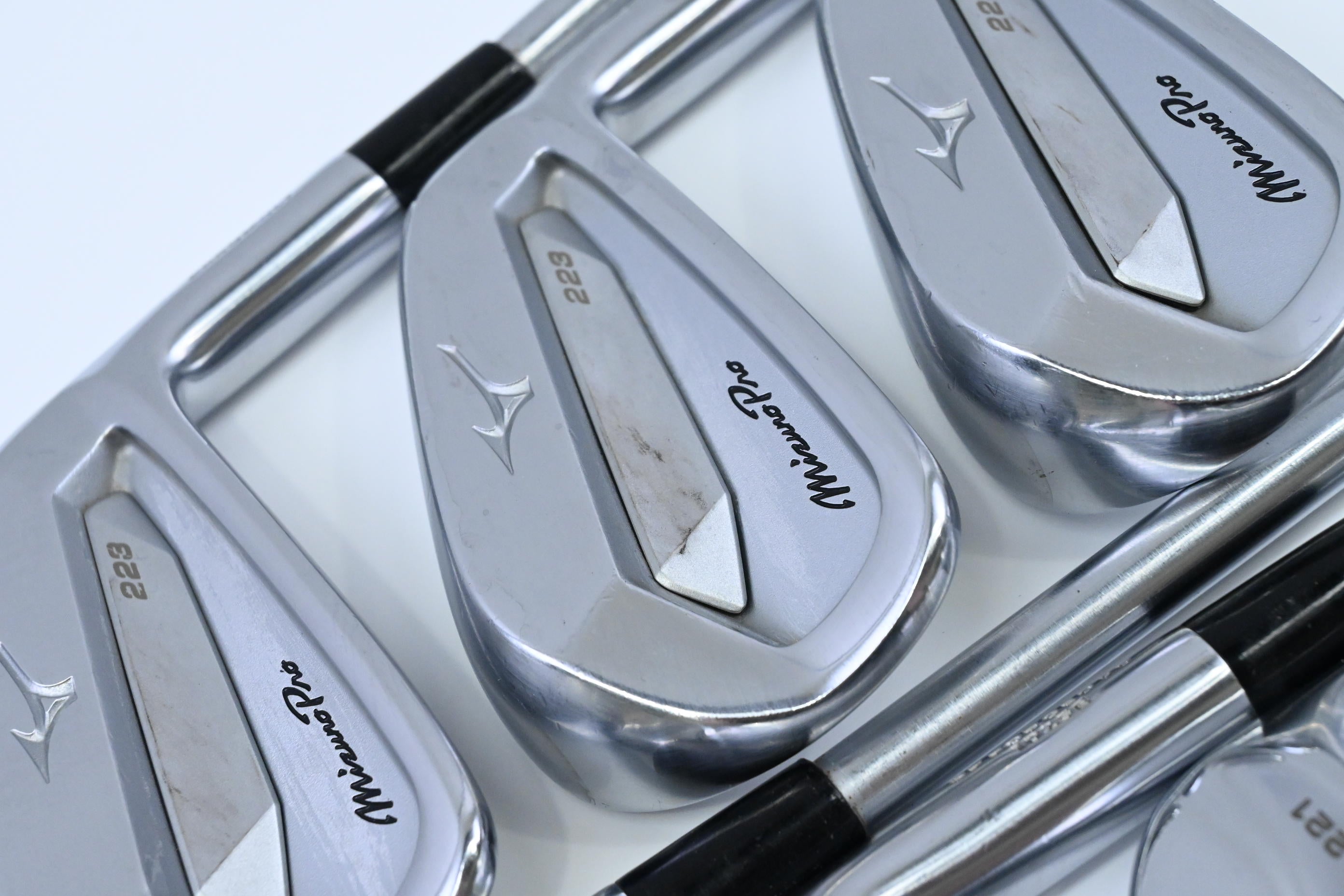 Mizuno Pro 221/223 Combo Irons / 4-PW / Stiff Flex Project X IO 110 Shafts