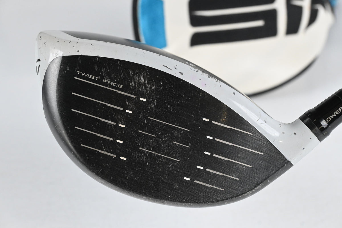 Taylormade SIM2 Max D Driver / 9 Degree / Stiff Flex Hzrdus Smoke Blue RDX 60