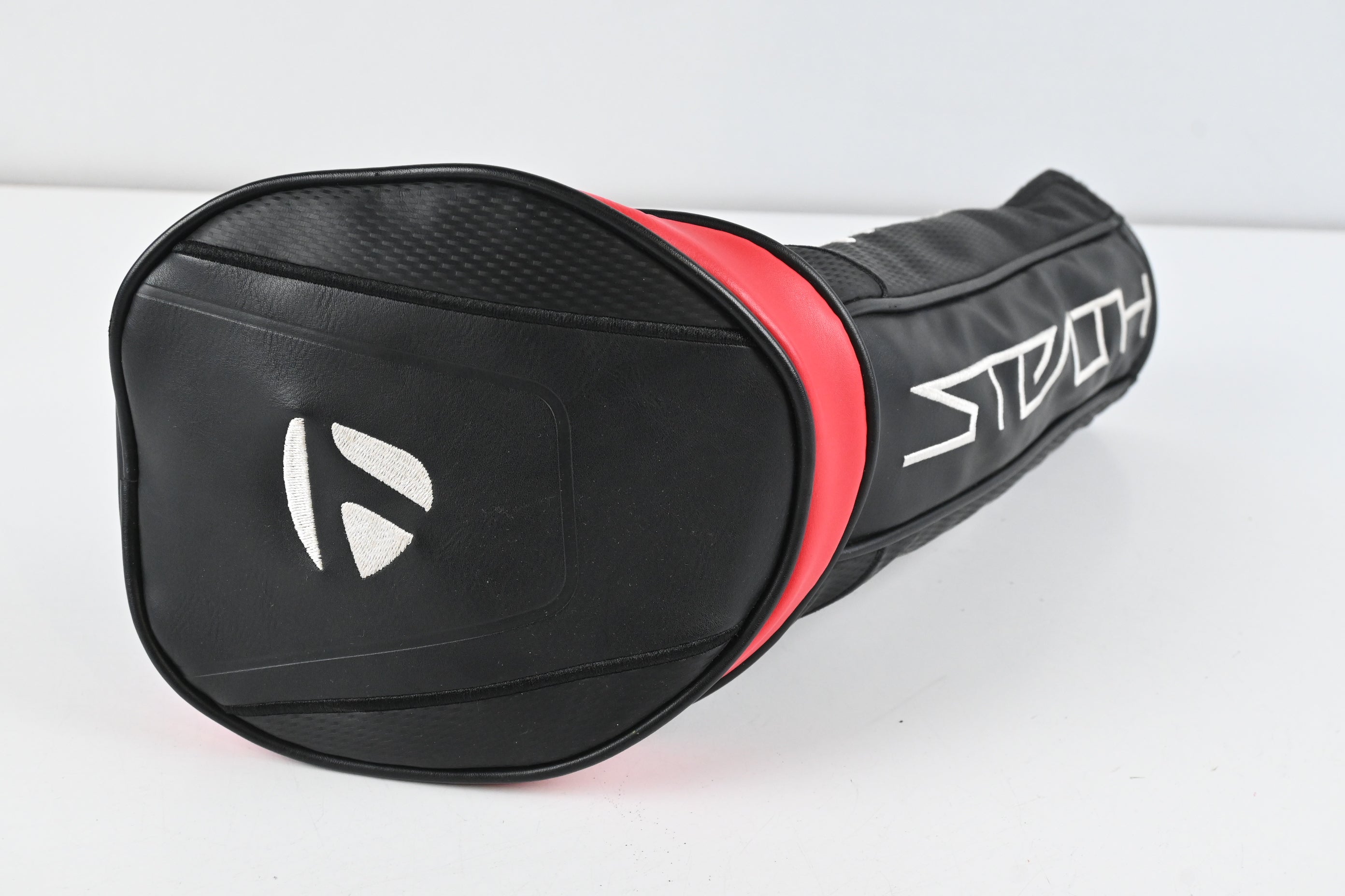 Taylormade Stealth Driver / 9 Degree / Stiff Flex Fujikura Ventus Red 5 Shaft
