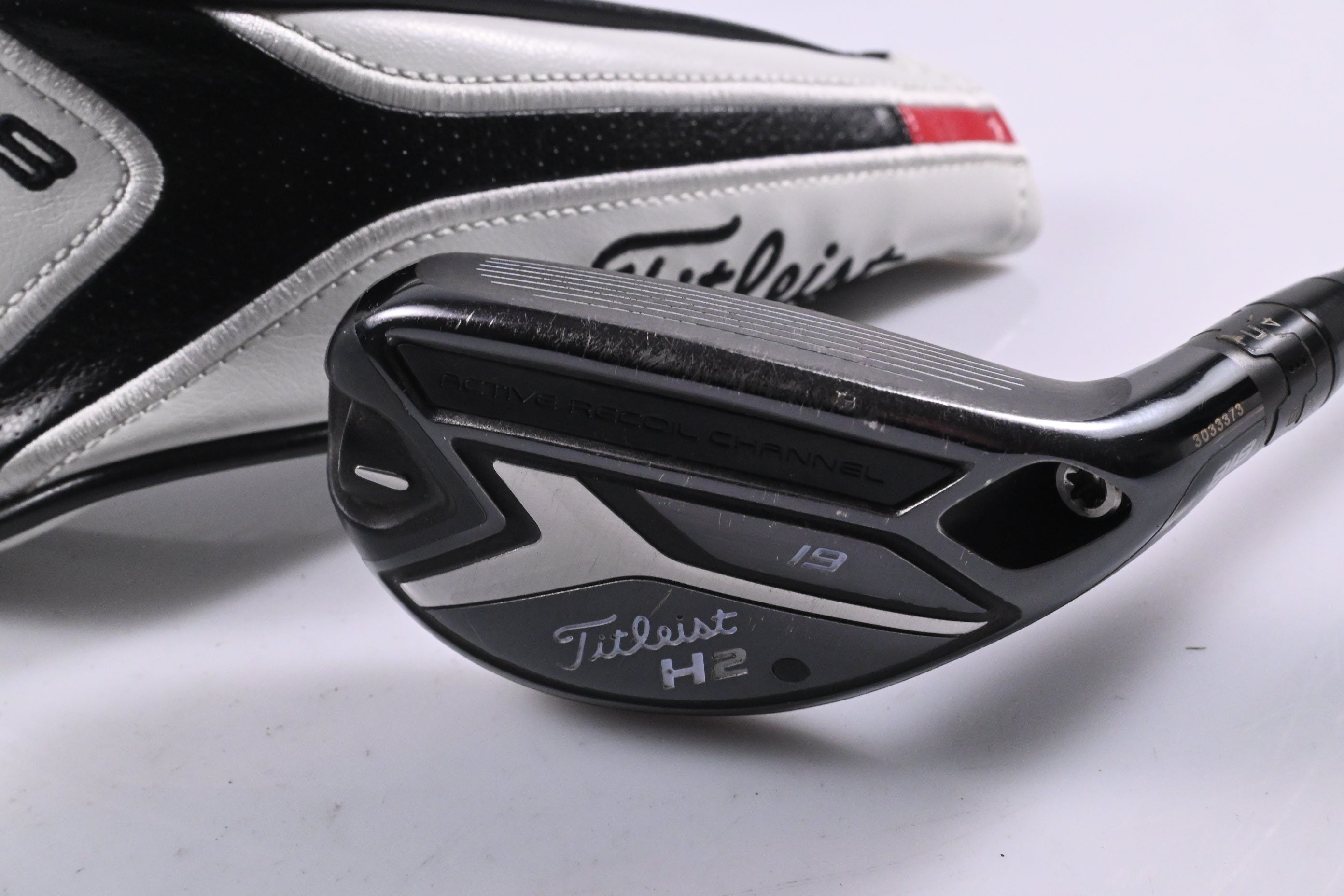 Titleist 818 H2 #3 Hybrid / 19 Degree / Stiff Flex Tensei CK White 90 Shaft