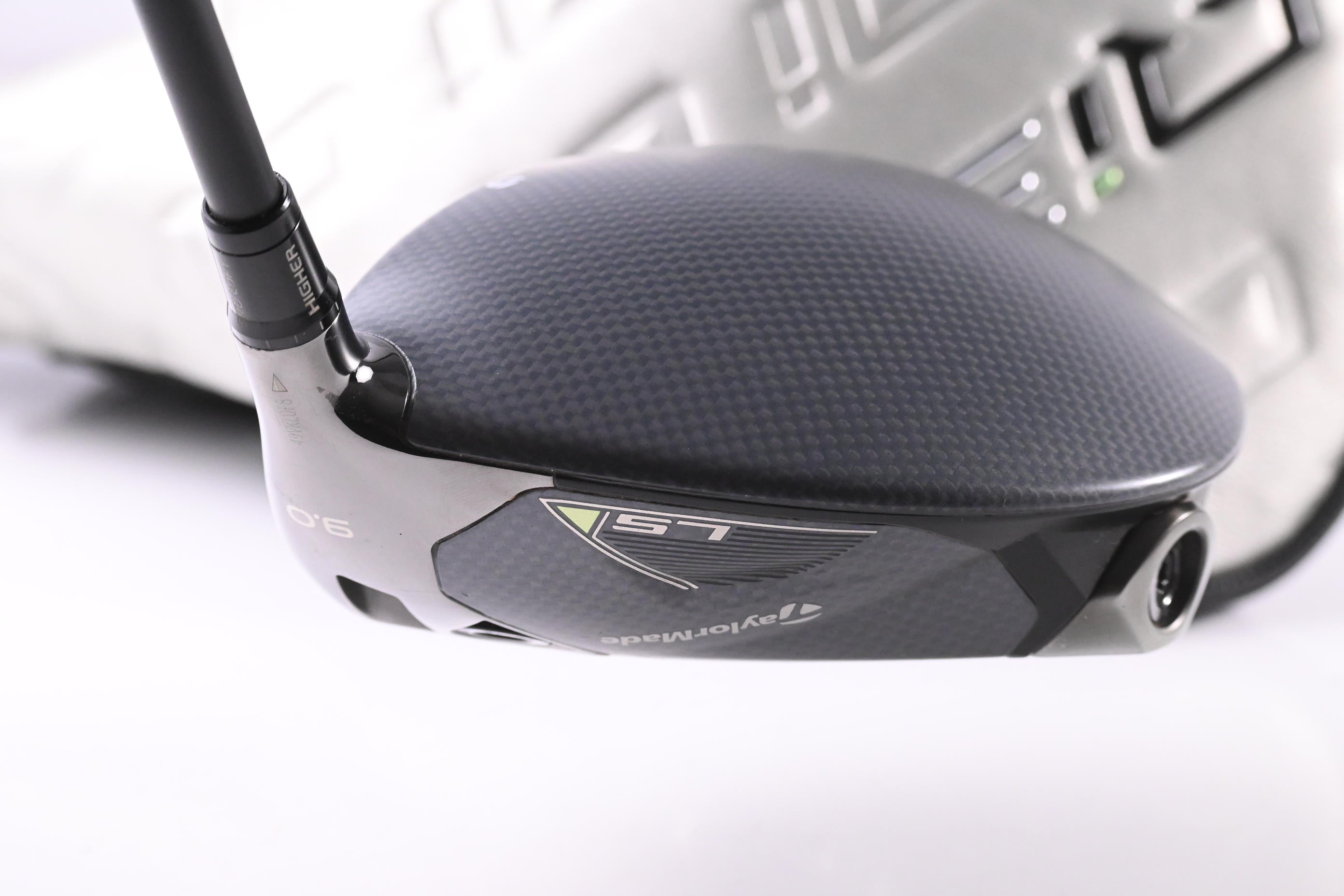 Taylormade Qi35 LS Driver / 9 Degree / Stiff Flex Kai'li Dark Waves White 60