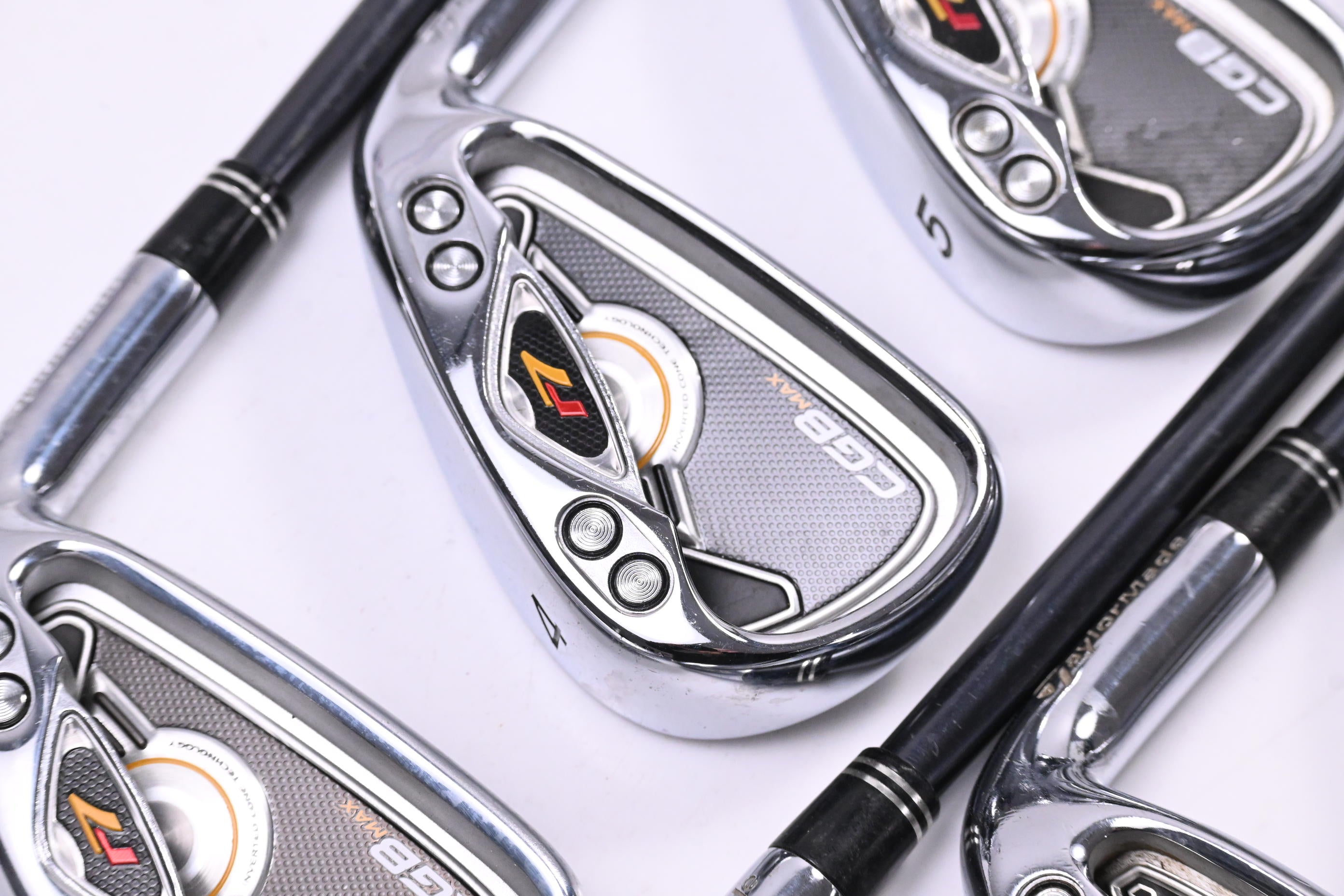 Taylormade R7 CGB Max Irons / 3-PW / Regular Flex Taylormade Reax 55 Shaft