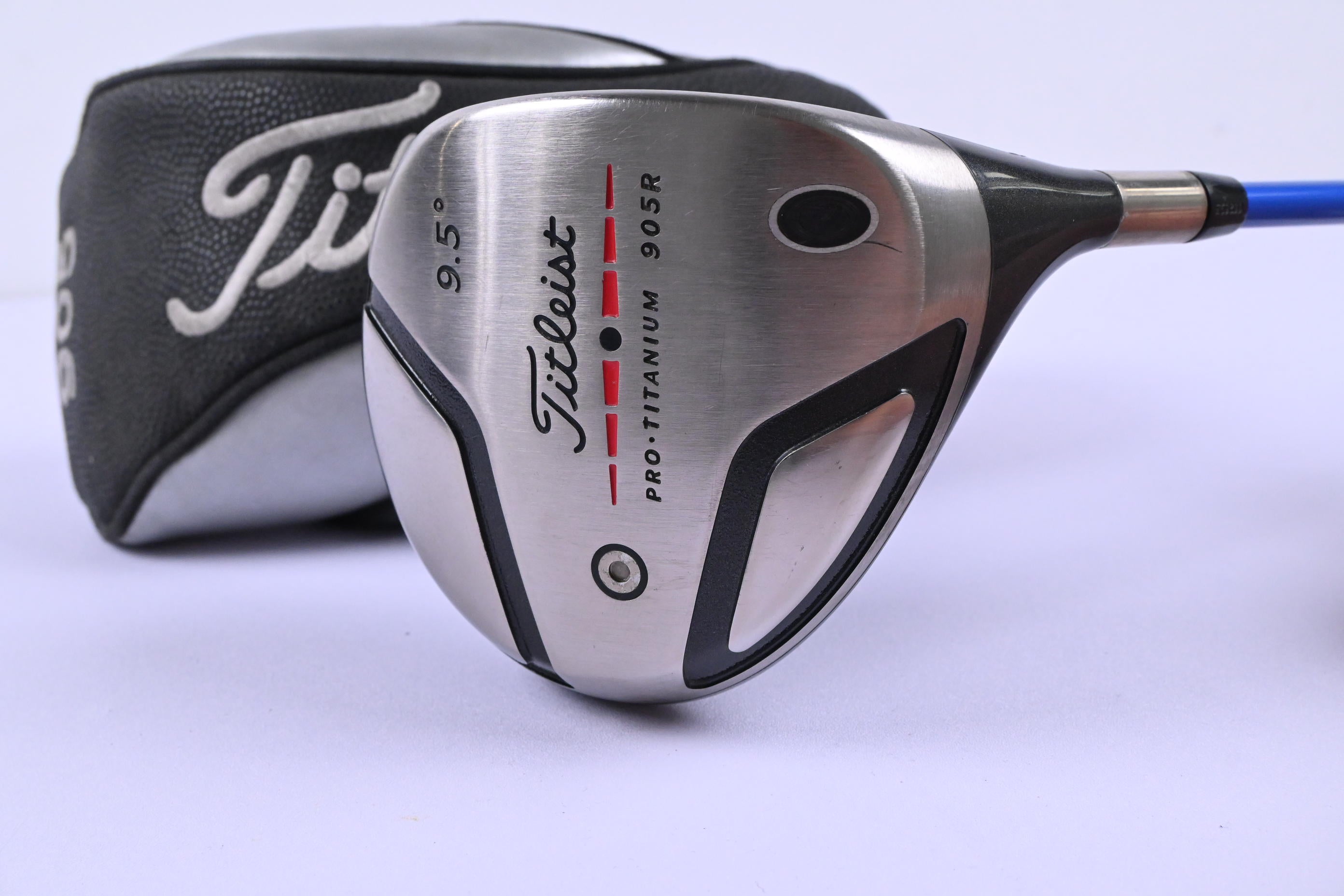 Titleist 905 R Driver / 9.5 Degree / Stiff Flex Grafalloy Blue Shaft