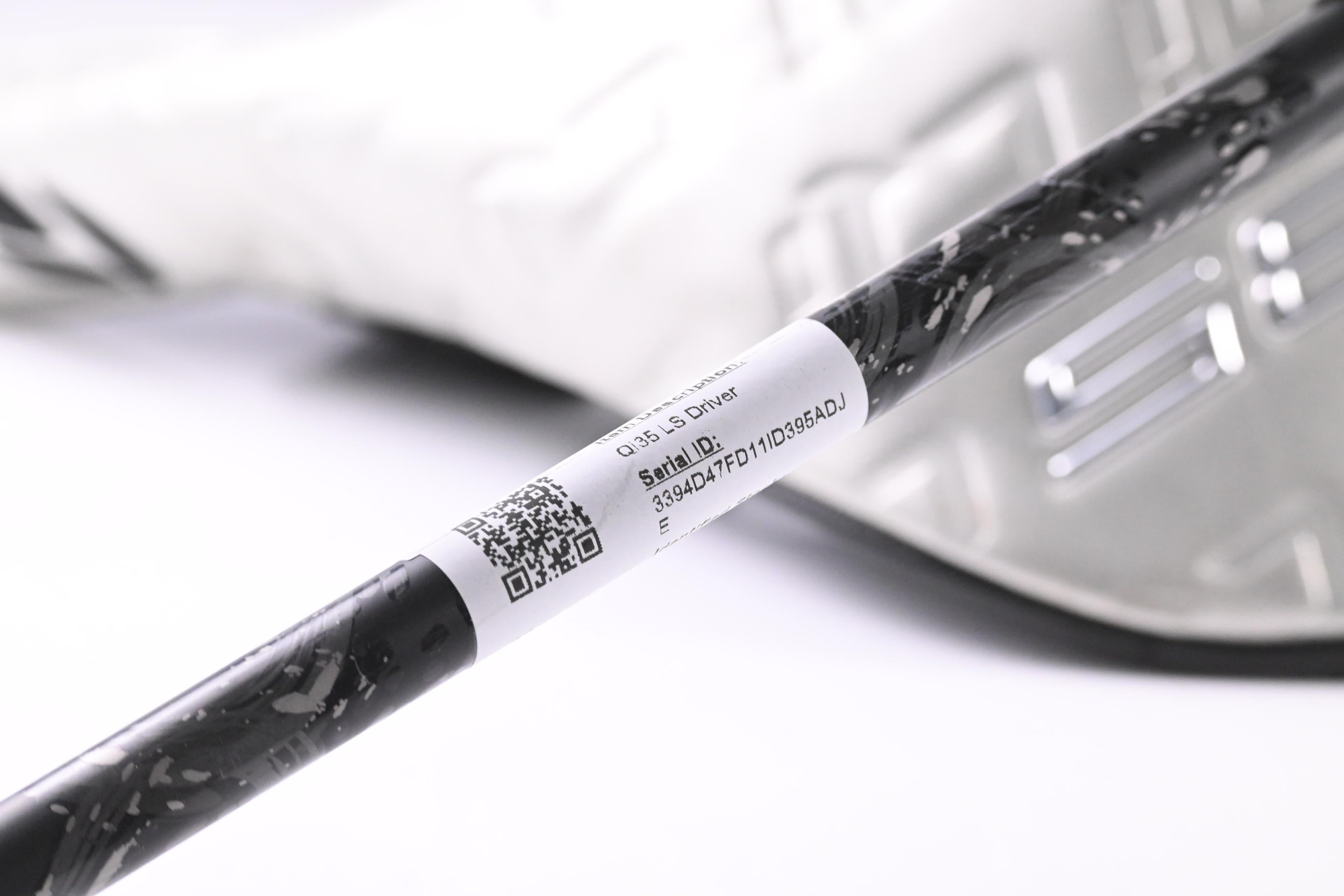Taylormade Qi35 LS Driver / 9 Degree / Stiff Flex Kai'li Dark Waves White 60