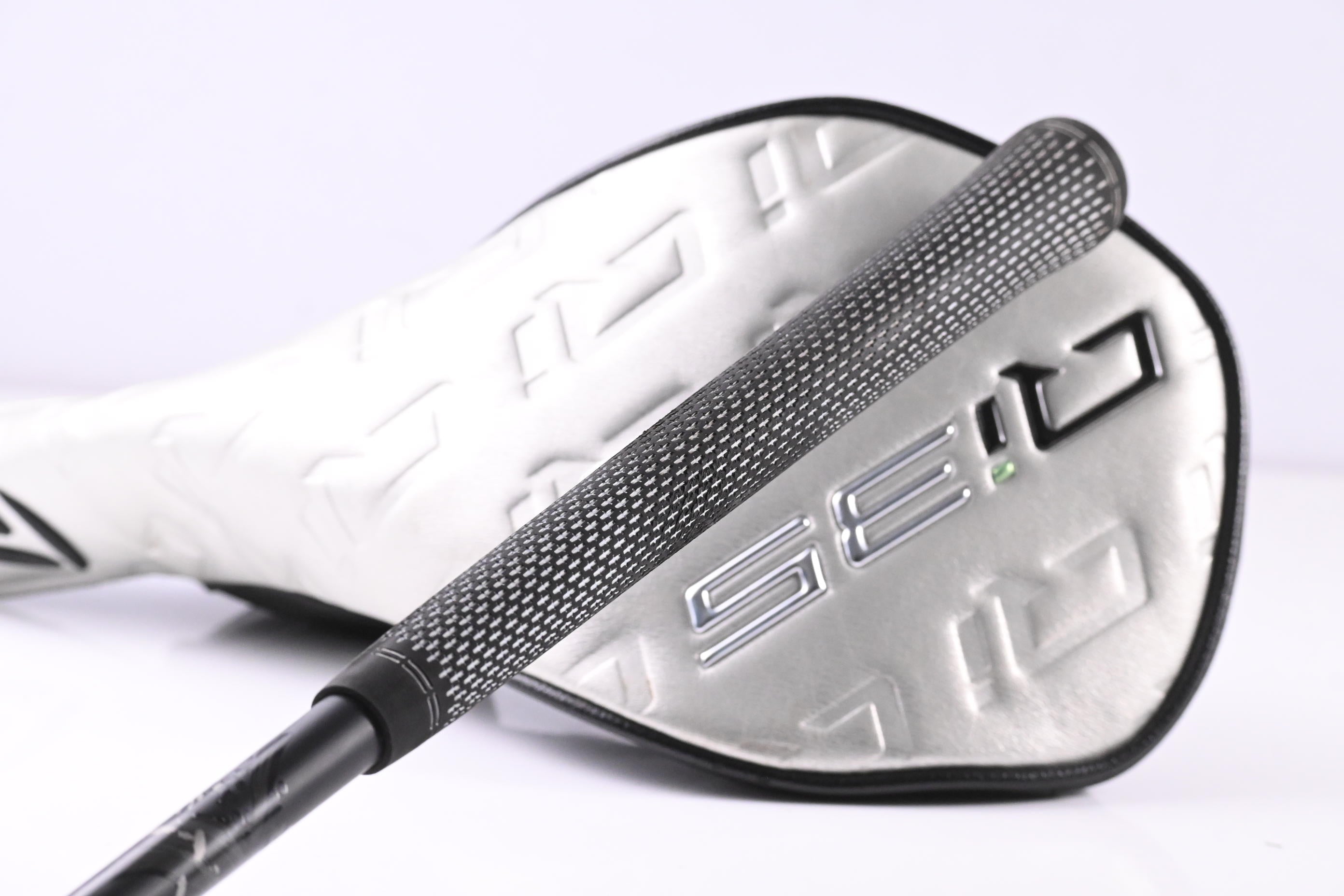 Taylormade Qi35 LS Driver / 9 Degree / Stiff Flex Kai'li Dark Waves White 60