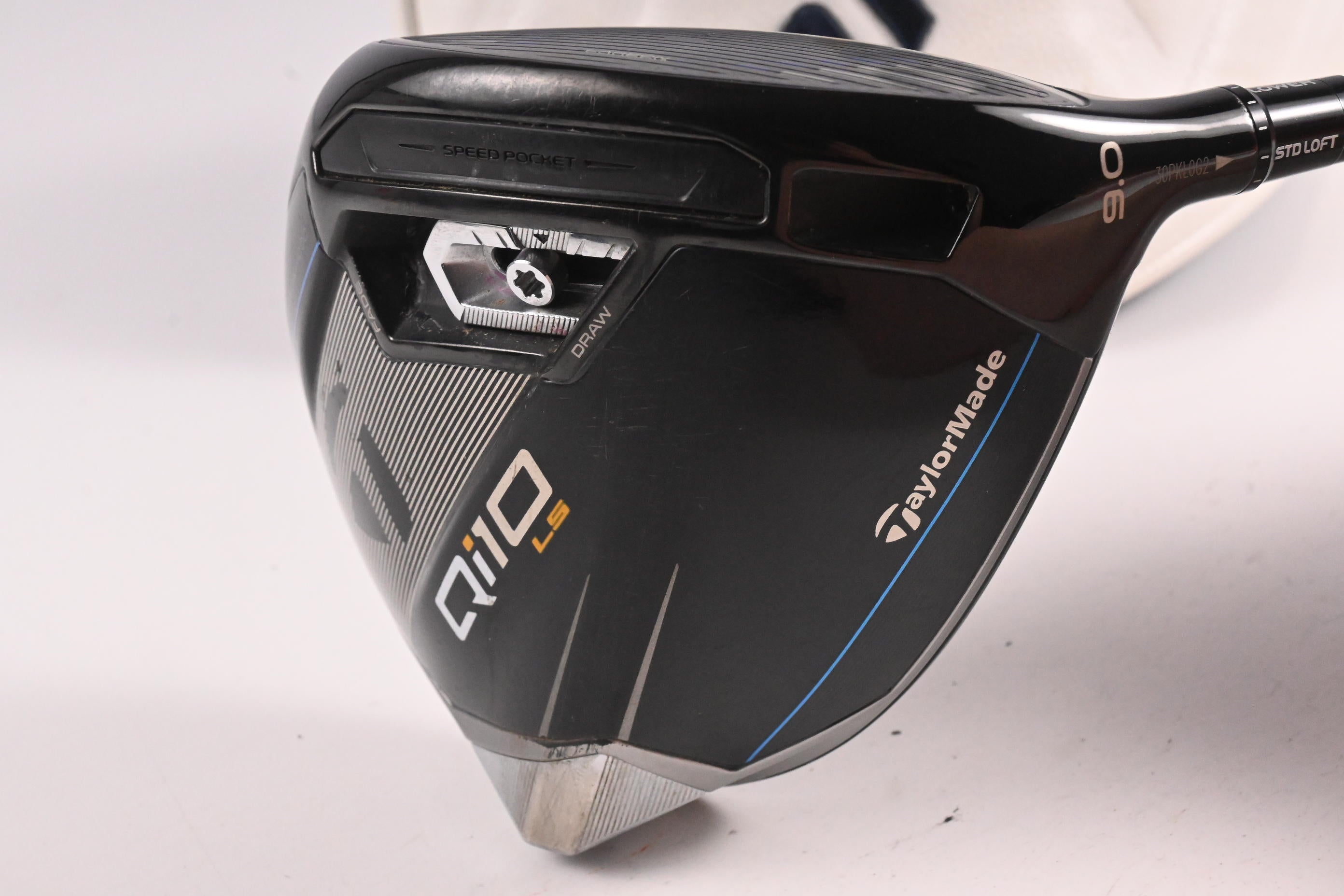 Taylormade Qi10 LS Driver / 9 Degree / Regular Flex Fujikura Ventus TR Blue 5